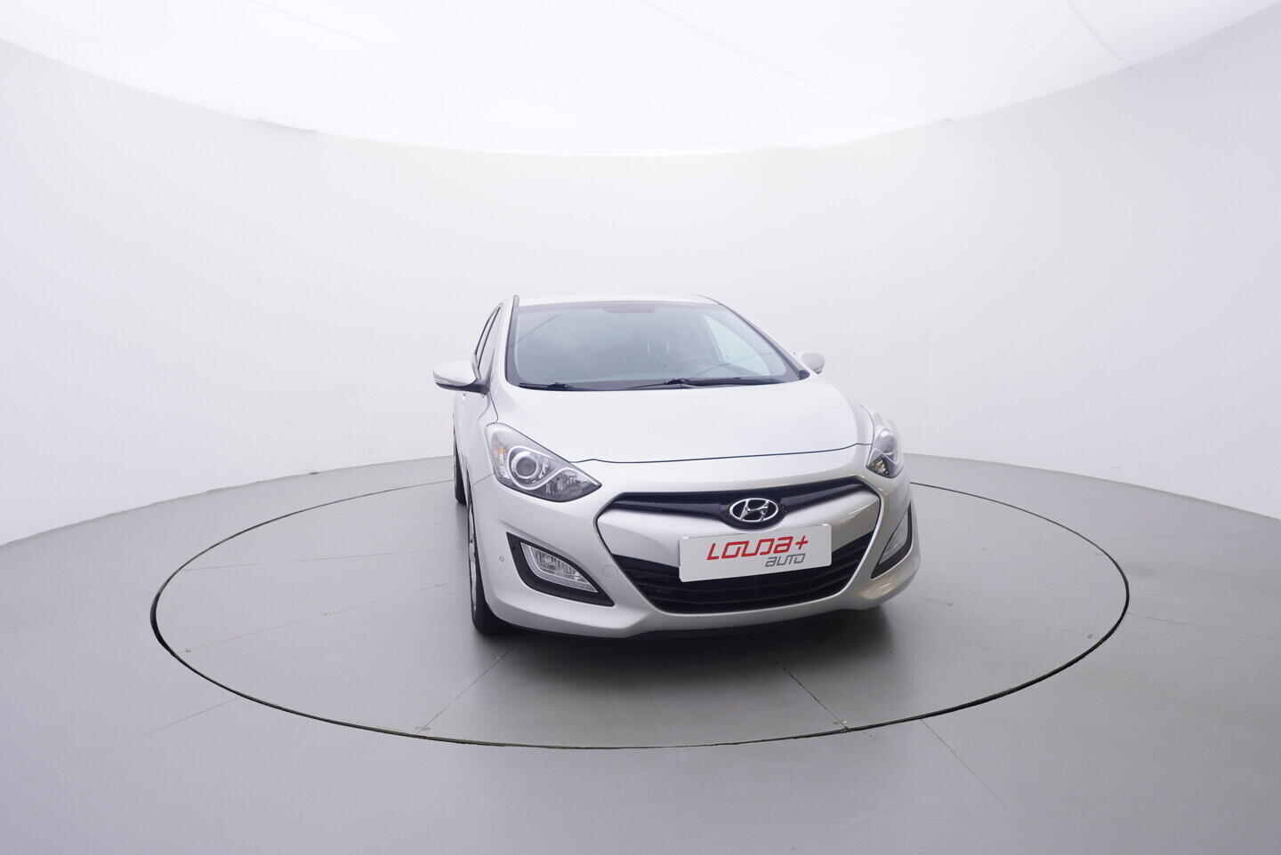 OV190V10973_17.webp_I30 Trikolor 1.6 GDI 99 kW manuál