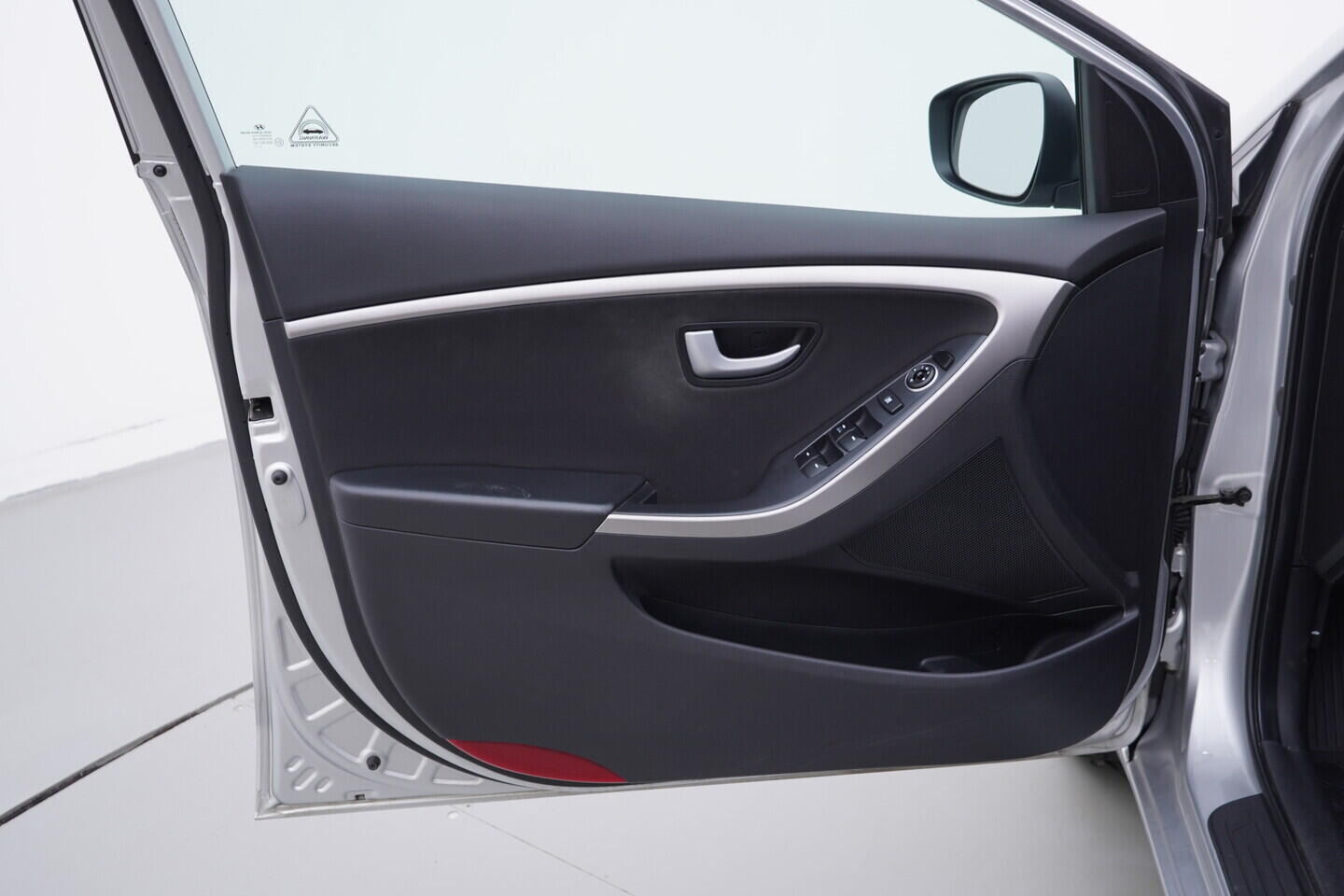 OV190V10973_19.webp_I30 Trikolor 1.6 GDI 99 kW manuál