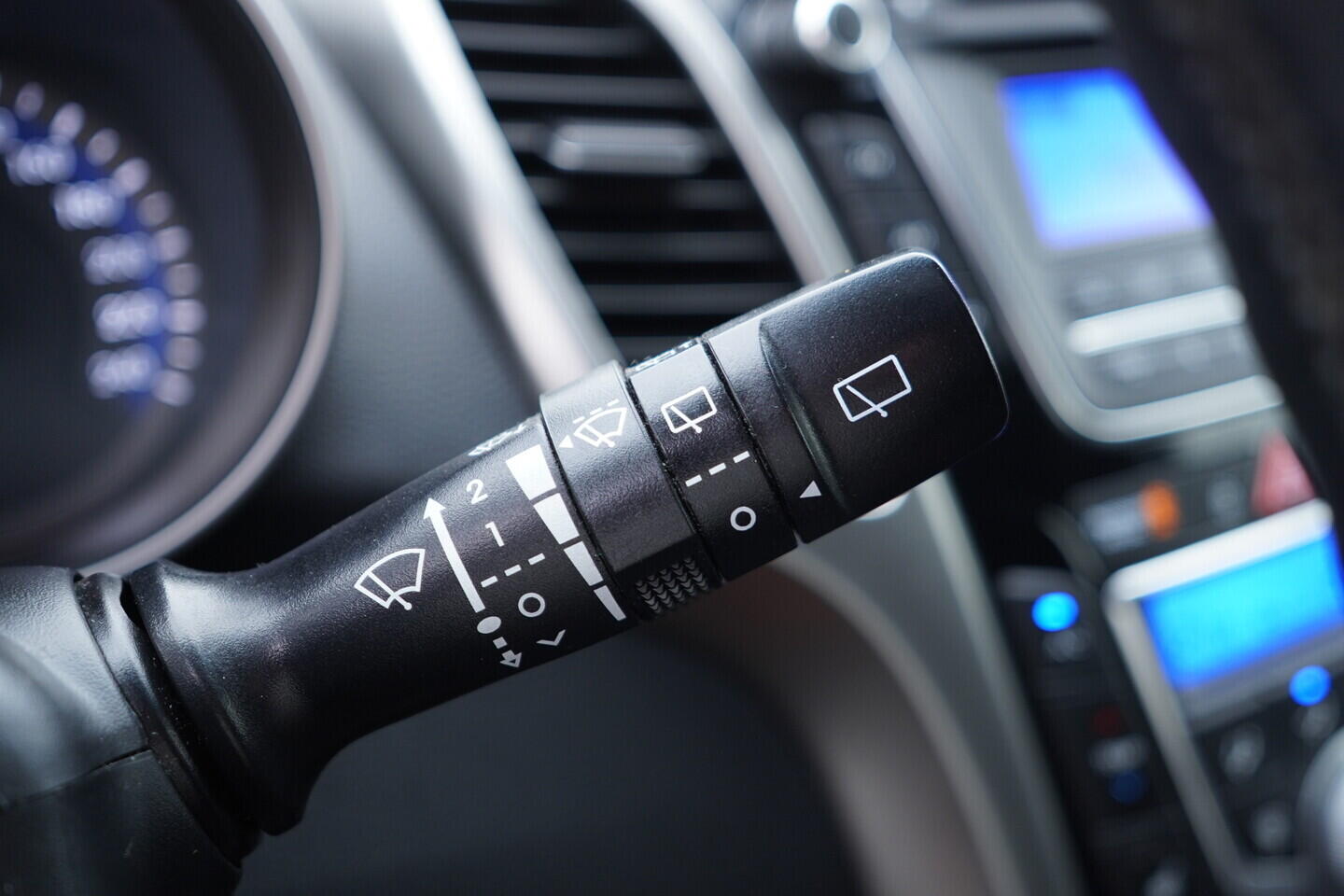 OV190V10973_24.webp_I30 Trikolor 1.6 GDI 99 kW manuál