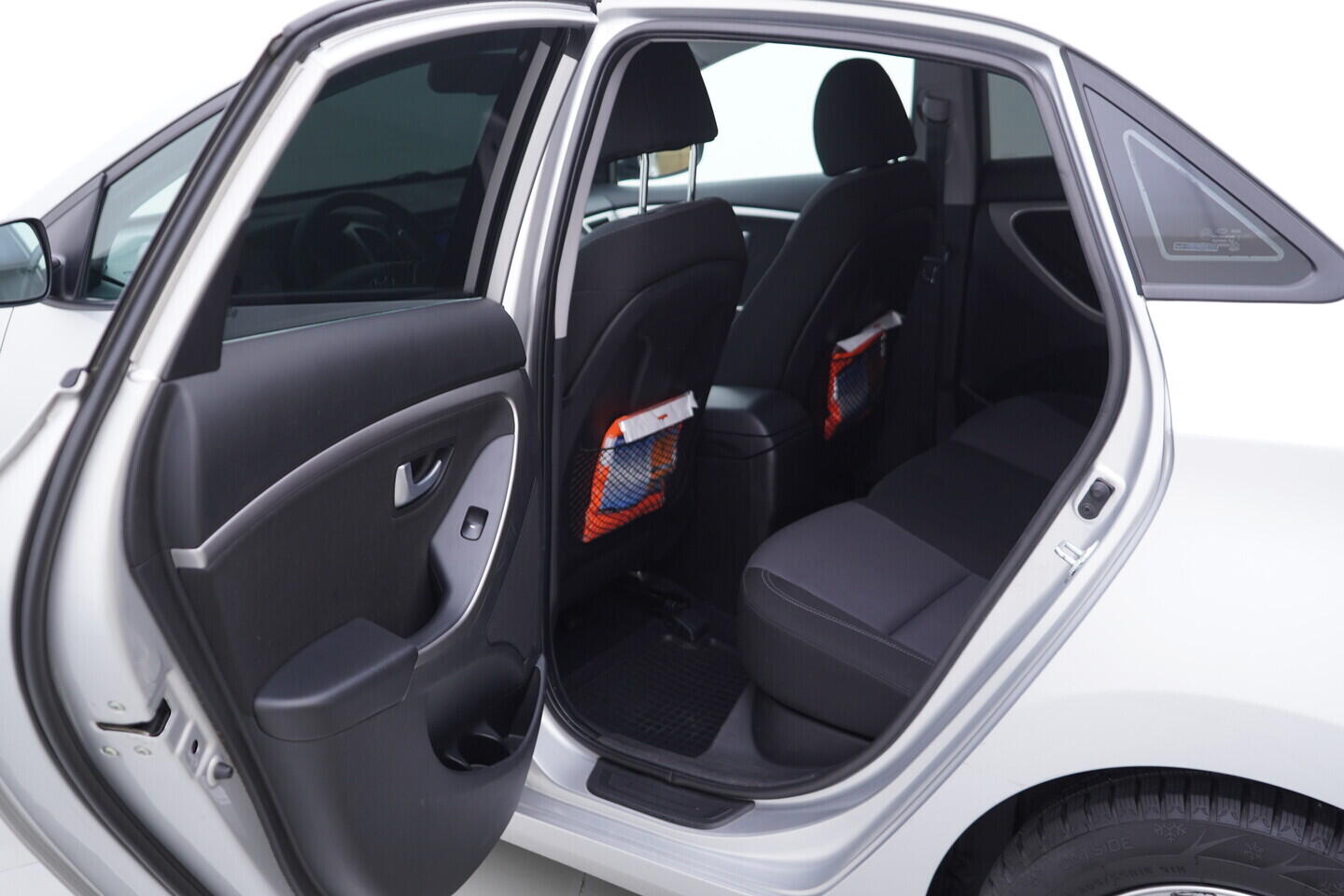 OV190V10973_30.webp_I30 Trikolor 1.6 GDI 99 kW manuál