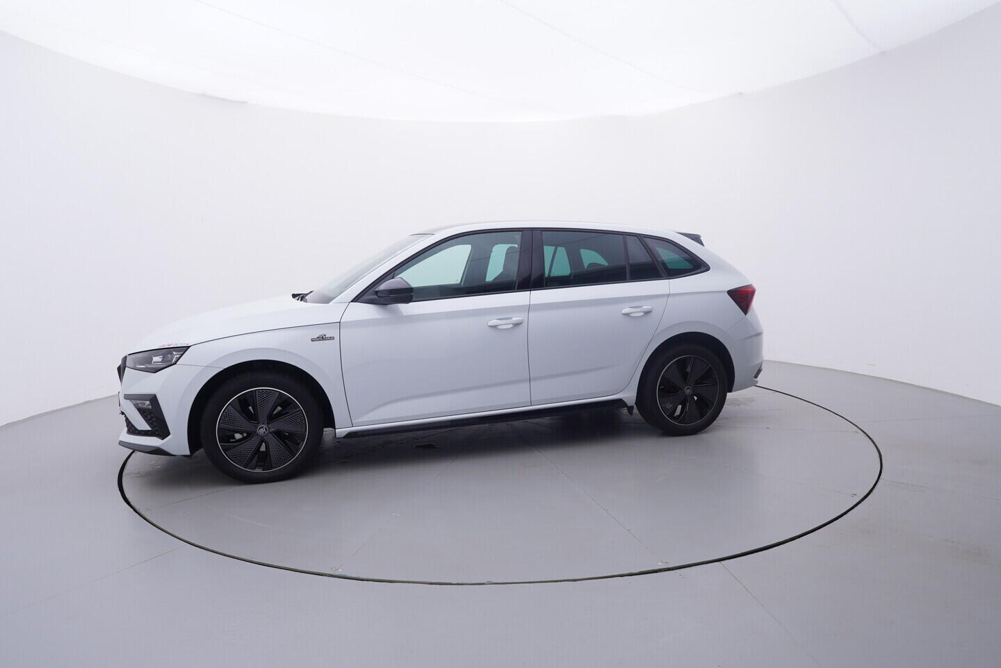 OV190V10974_11.webp_SCALA Monte Carlo 1.0 TSI 85 kW manuál, DPH