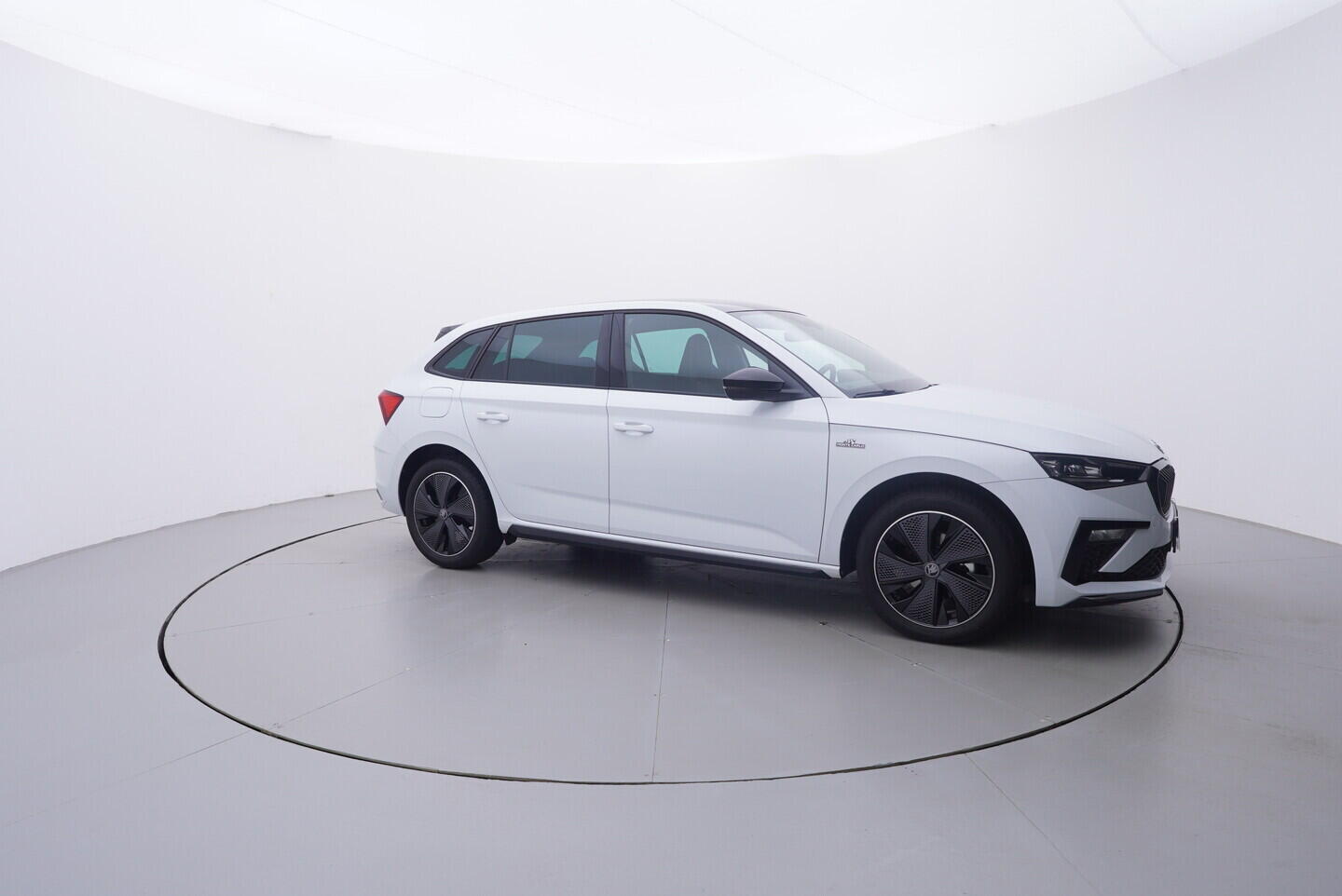 OV190V10974_16.webp_SCALA Monte Carlo 1.0 TSI 85 kW manuál, DPH