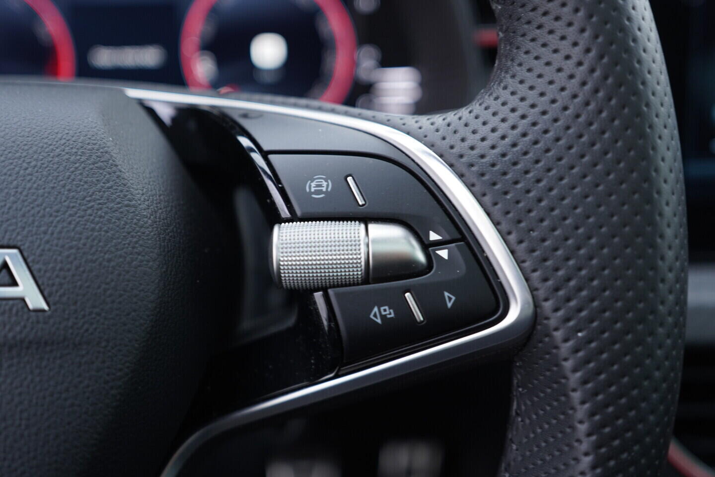 OV190V10974_26.webp_SCALA Monte Carlo 1.0 TSI 85 kW manuál, DPH