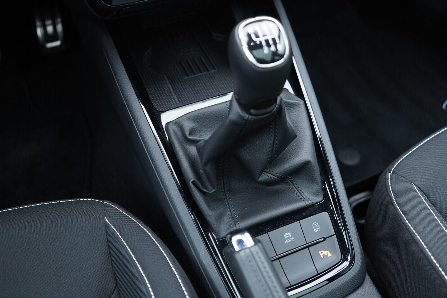 OV190V10974_35.webp_SCALA Monte Carlo 1.0 TSI 85 kW manuál, DPH