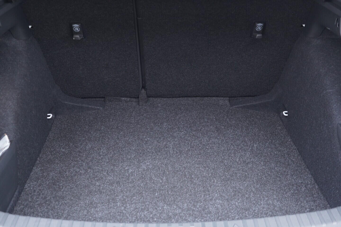 OV190V10974_39.webp_SCALA Monte Carlo 1.0 TSI 85 kW manuál, DPH