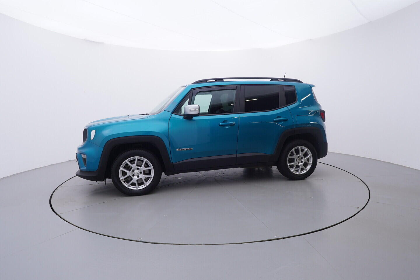 OV190V10978_11.webp_RENEGADE  1.3 PHEV 96 kW automat