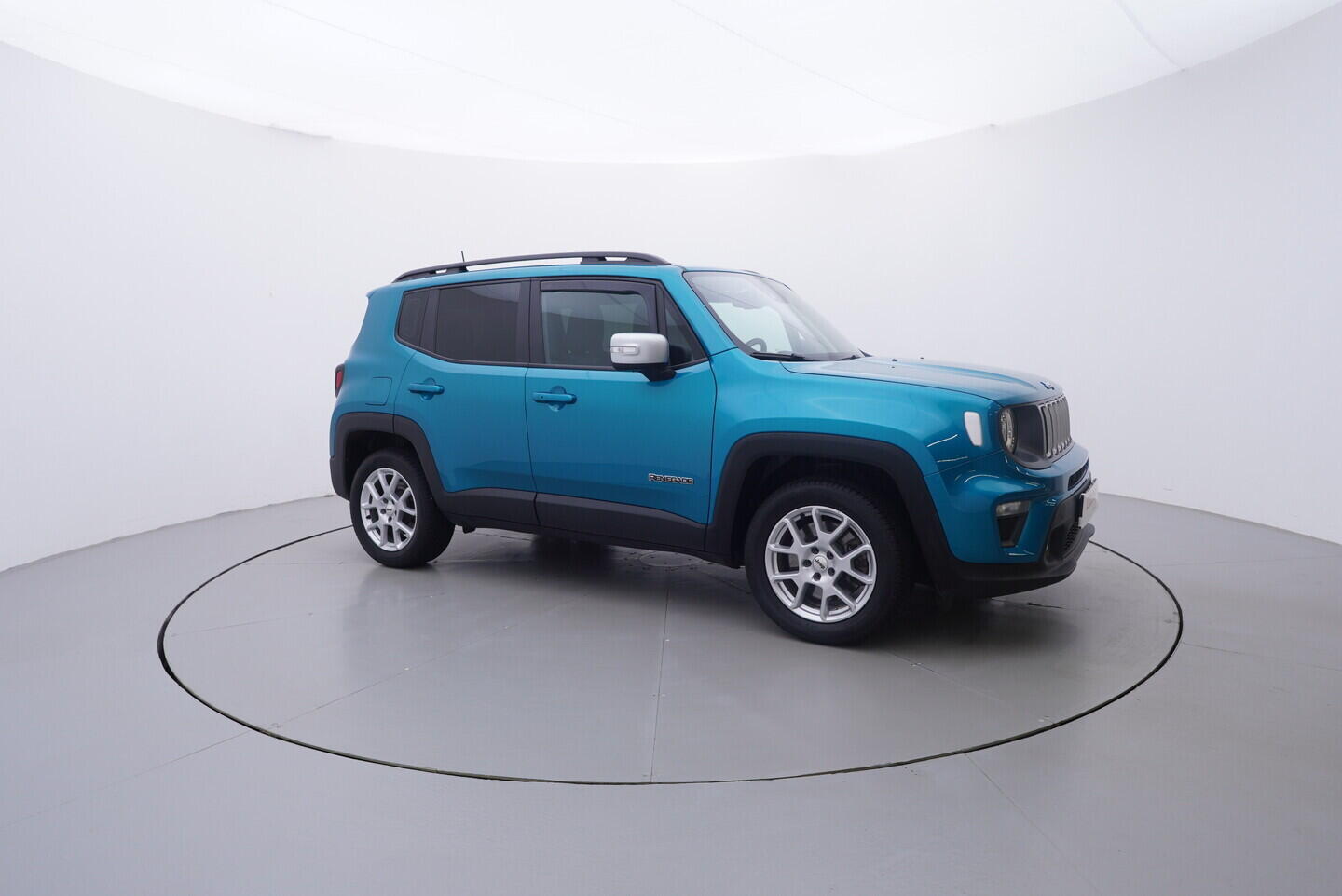 OV190V10978_16.webp_RENEGADE  1.3 PHEV 96 kW automat