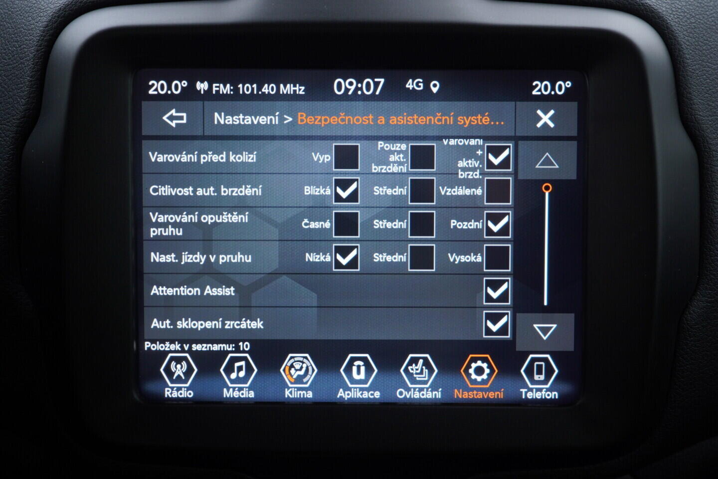 OV190V10978_28.webp_RENEGADE  1.3 PHEV 96 kW automat