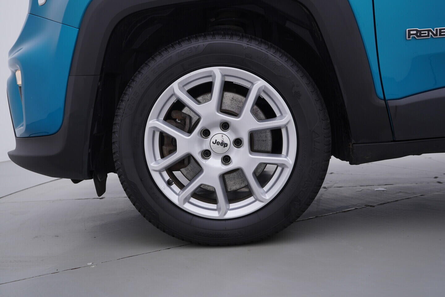 OV190V10978_38.webp_RENEGADE  1.3 PHEV 96 kW automat