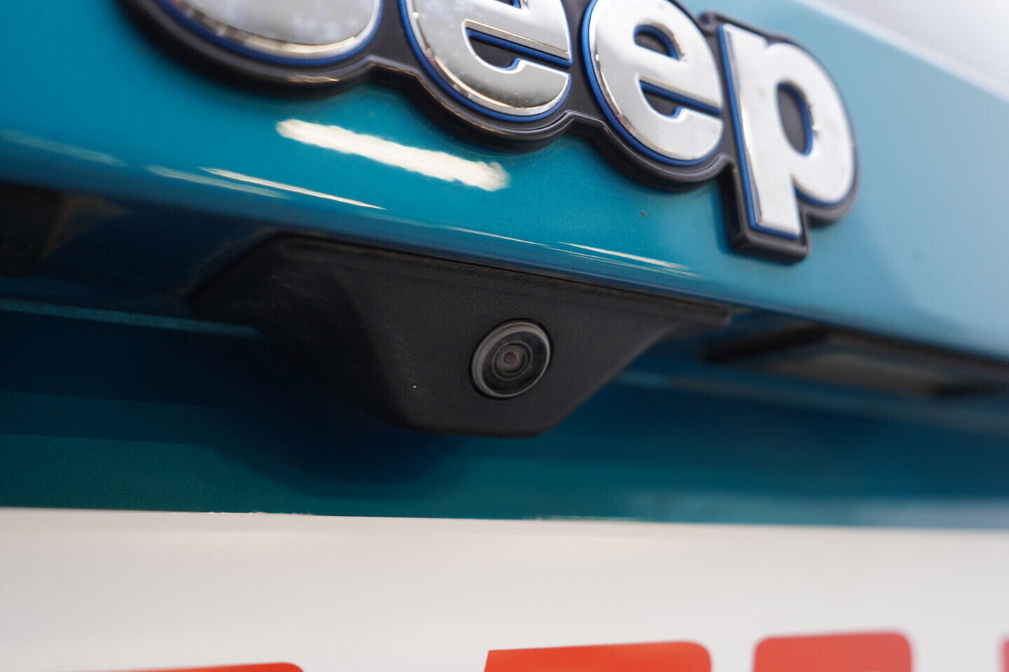 OV190V10978_40.webp_RENEGADE  1.3 PHEV 96 kW automat