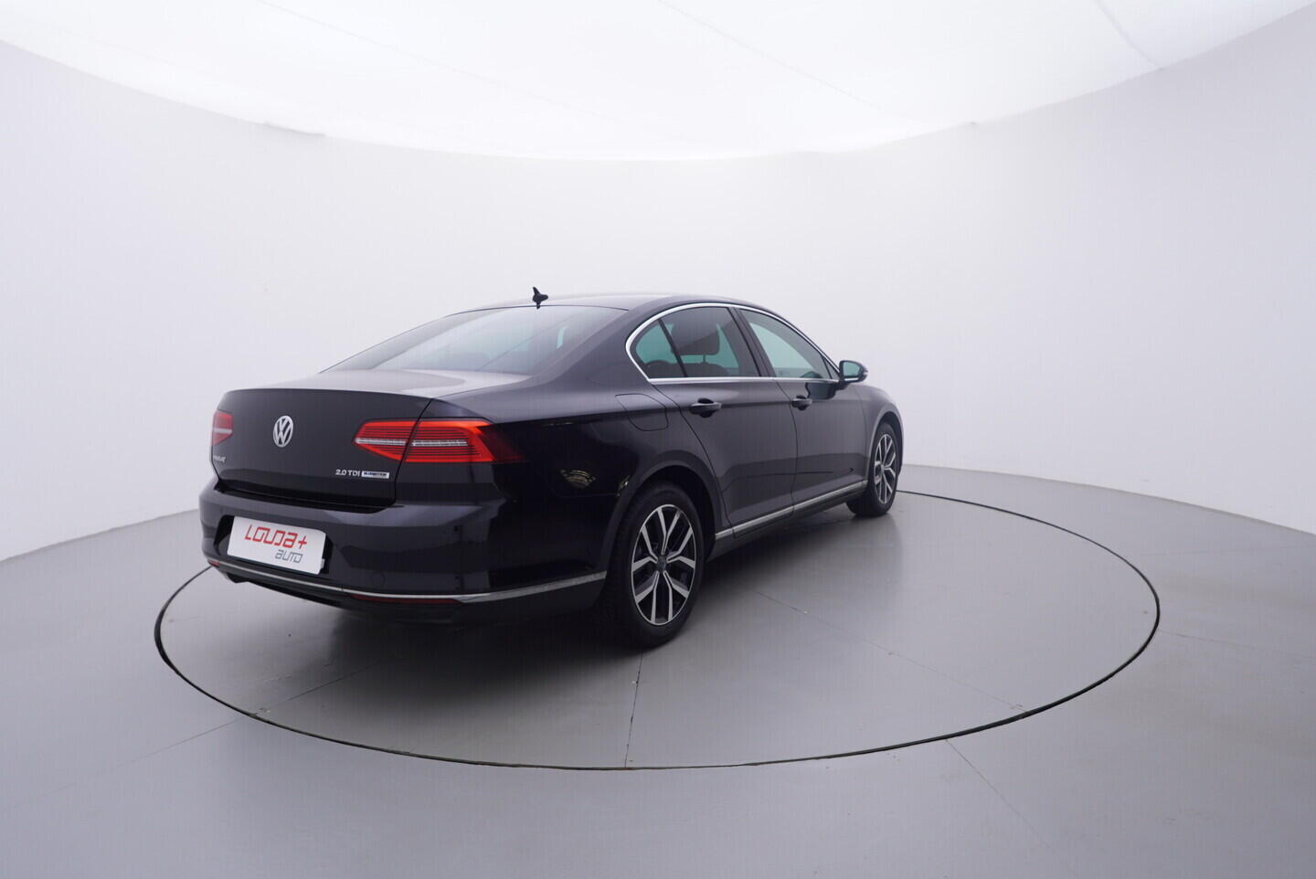 OV190V10979_14.webp_PASSAT  2.0 TDI 110 kW manuál