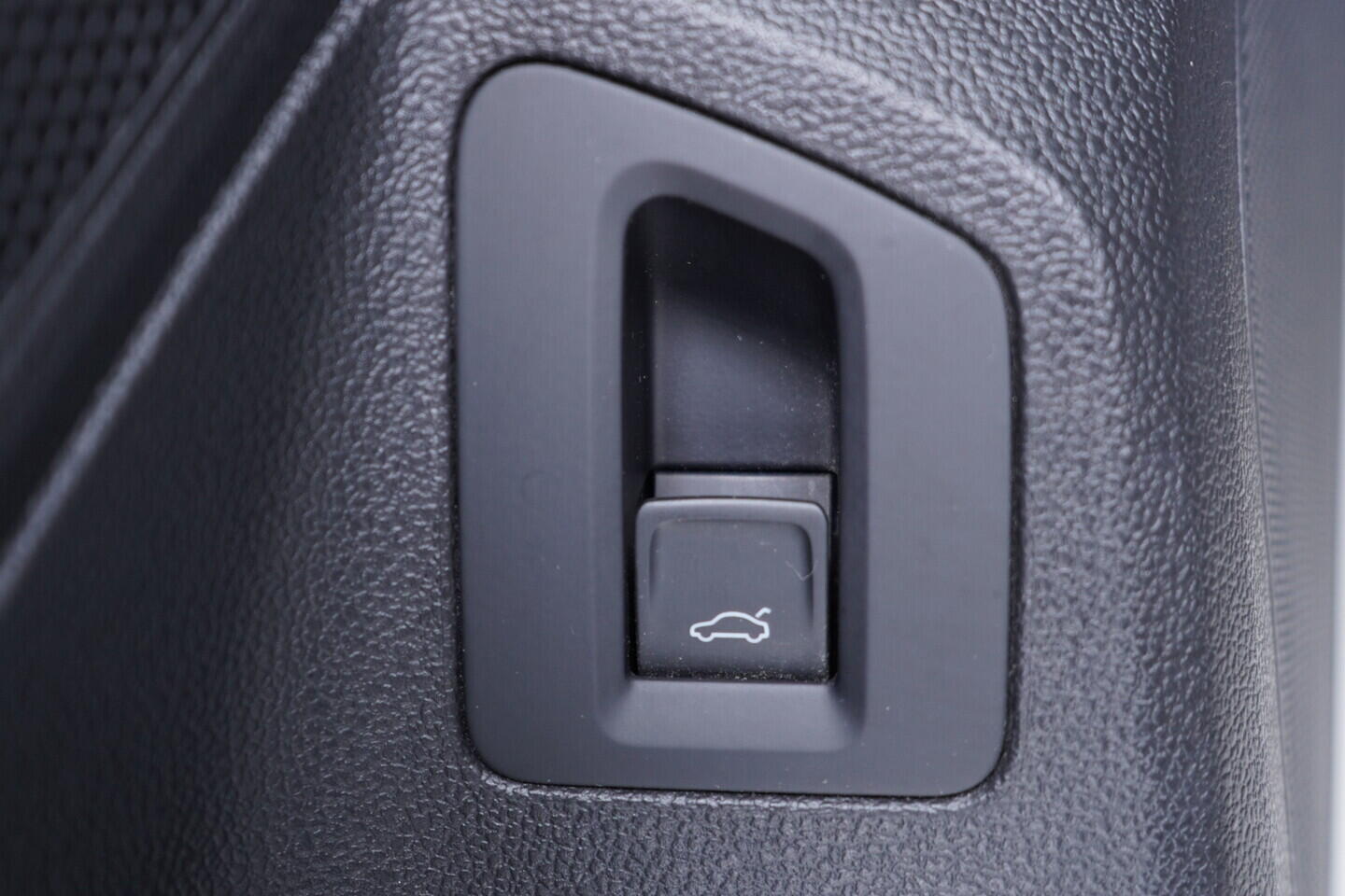 OV190V10979_21.webp_PASSAT  2.0 TDI 110 kW manuál