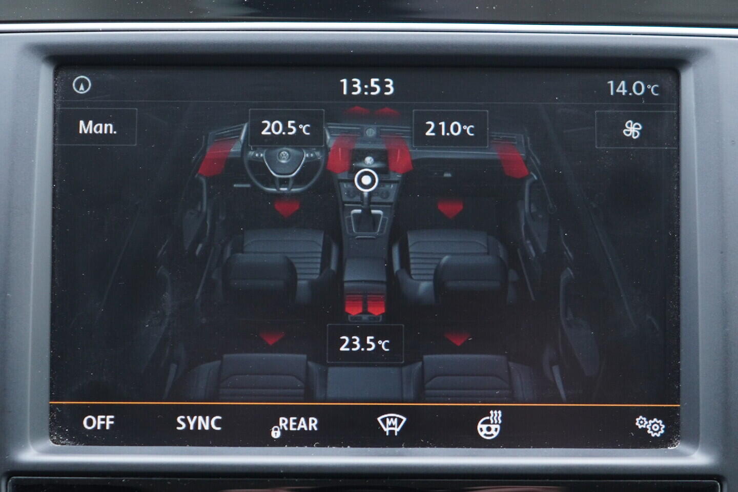 OV190V10979_31.webp_PASSAT  2.0 TDI 110 kW manuál