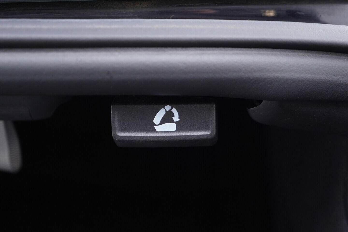 OV190V10979_40.webp_PASSAT  2.0 TDI 110 kW manuál