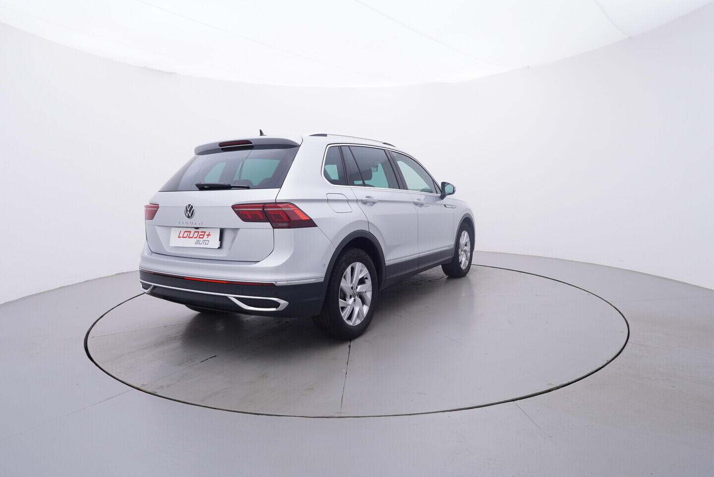 OV190V10982_14.webp_TIGUAN Elegance 1.5 TSI 110 kW automat, DPH