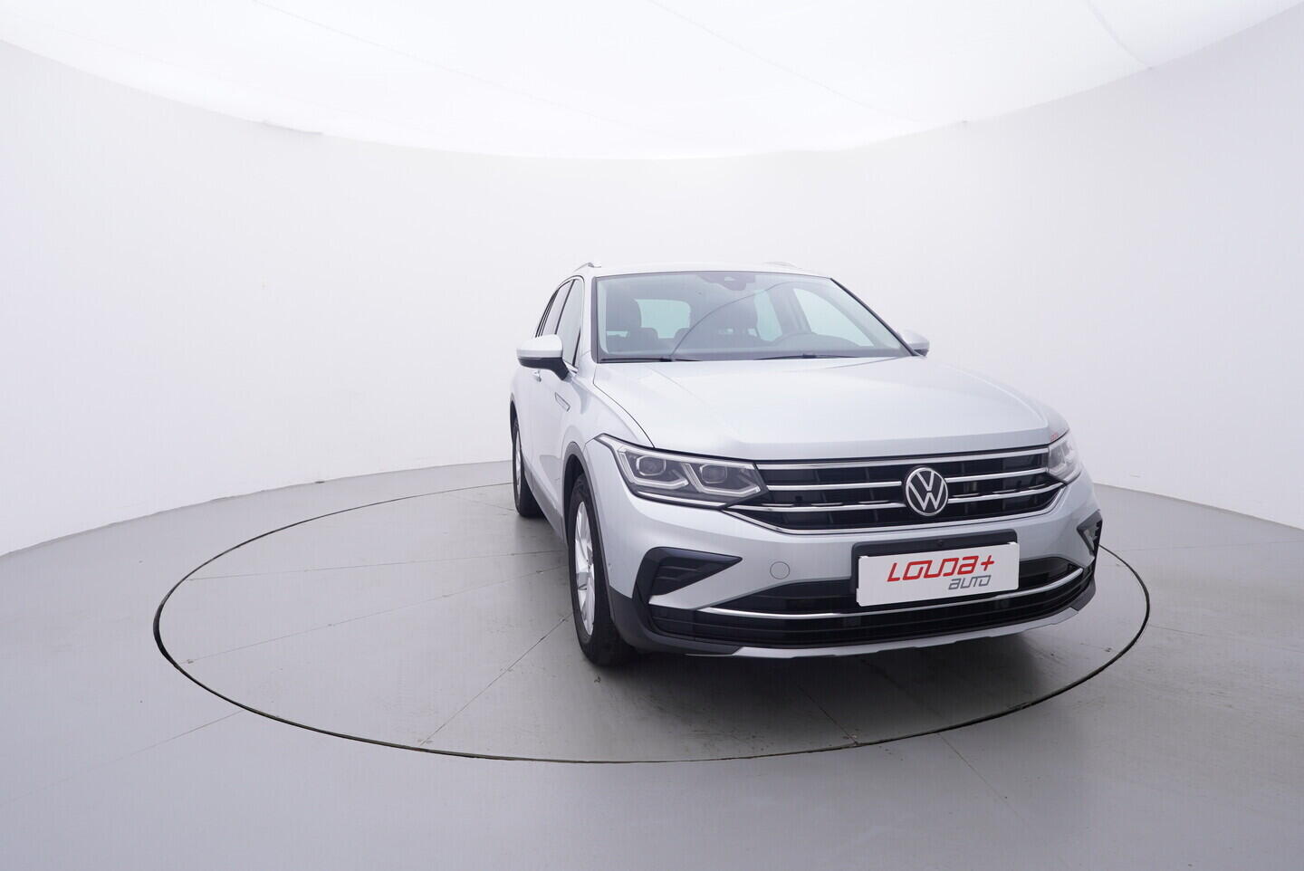 OV190V10982_17.webp_TIGUAN Elegance 1.5 TSI 110 kW automat, DPH