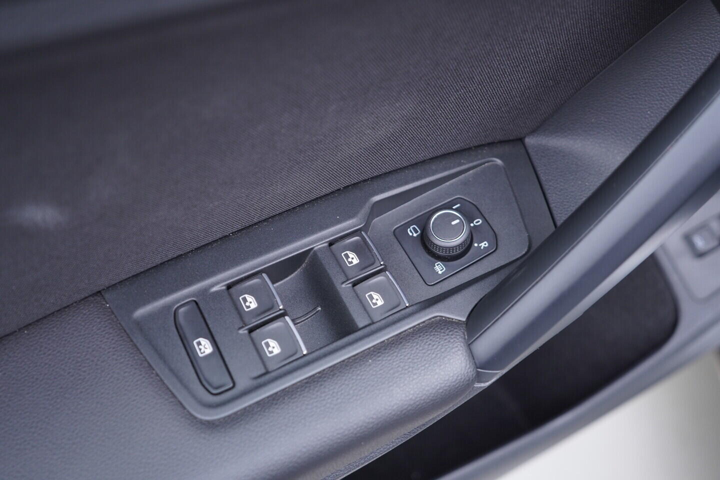 OV190V10982_20.webp_TIGUAN Elegance 1.5 TSI 110 kW automat, DPH