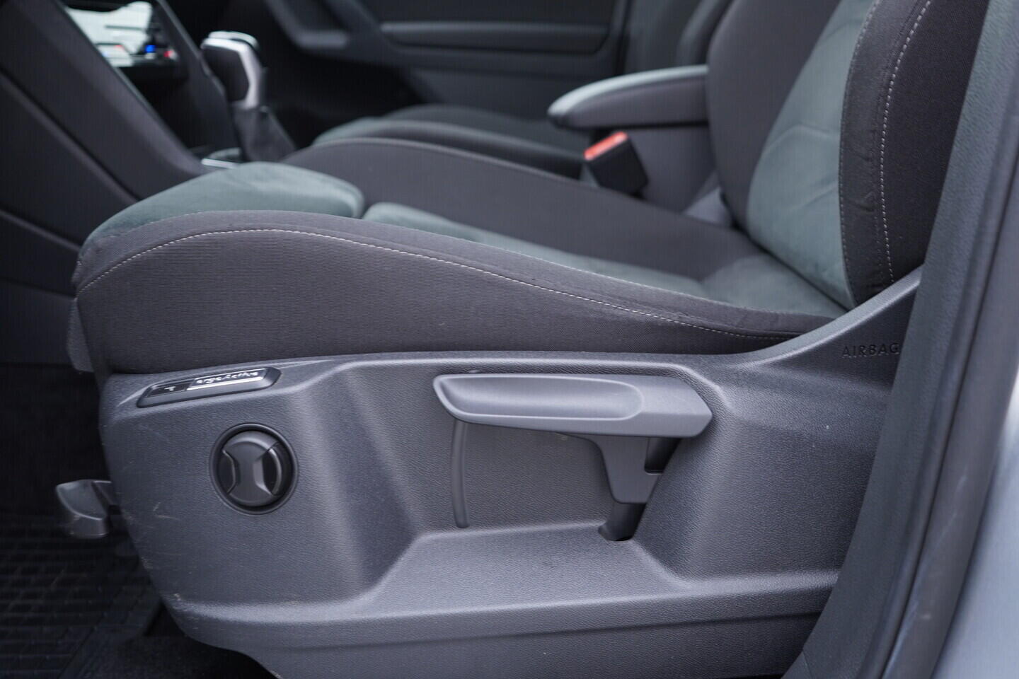 OV190V10982_21.webp_TIGUAN Elegance 1.5 TSI 110 kW automat, DPH