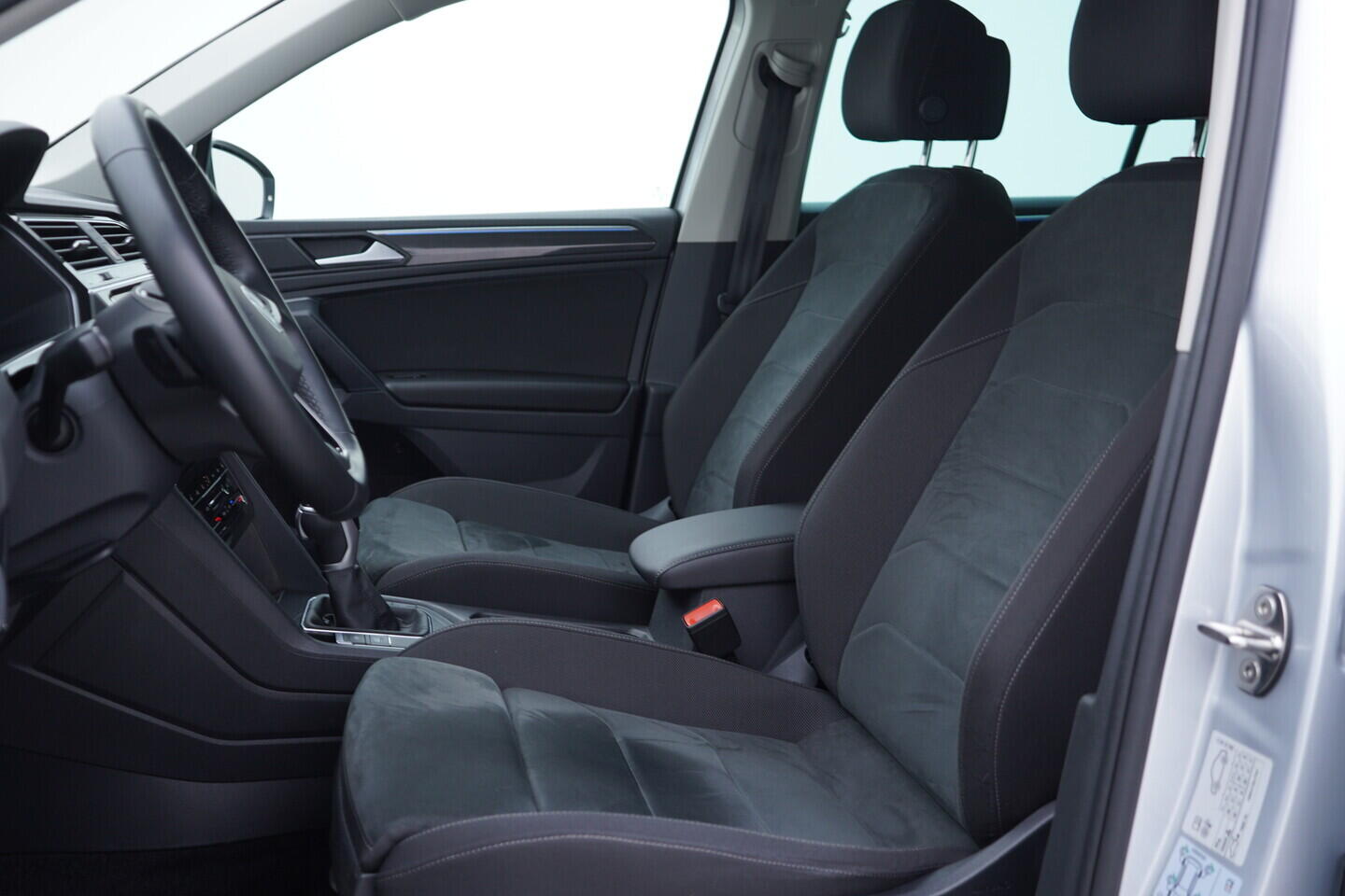 OV190V10982_23.webp_TIGUAN Elegance 1.5 TSI 110 kW automat, DPH