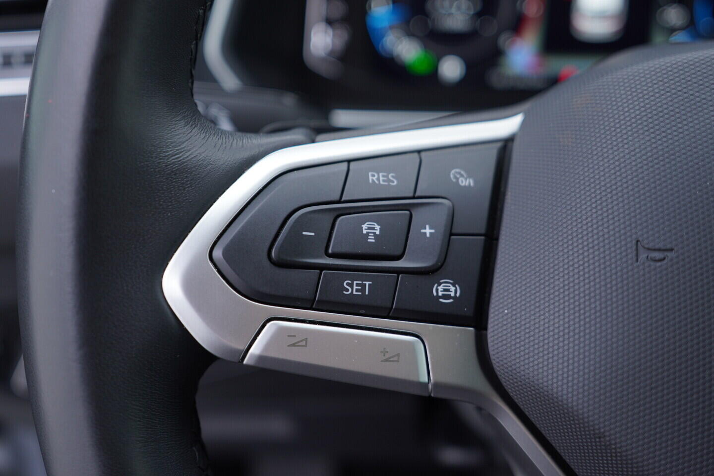 OV190V10982_26.webp_TIGUAN Elegance 1.5 TSI 110 kW automat, DPH