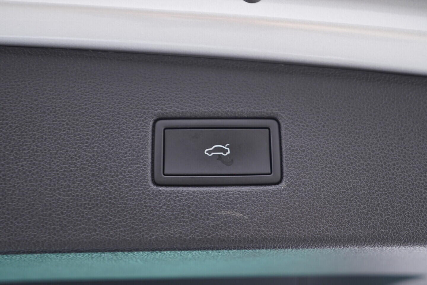 OV190V10982_46.webp_TIGUAN Elegance 1.5 TSI 110 kW automat, DPH