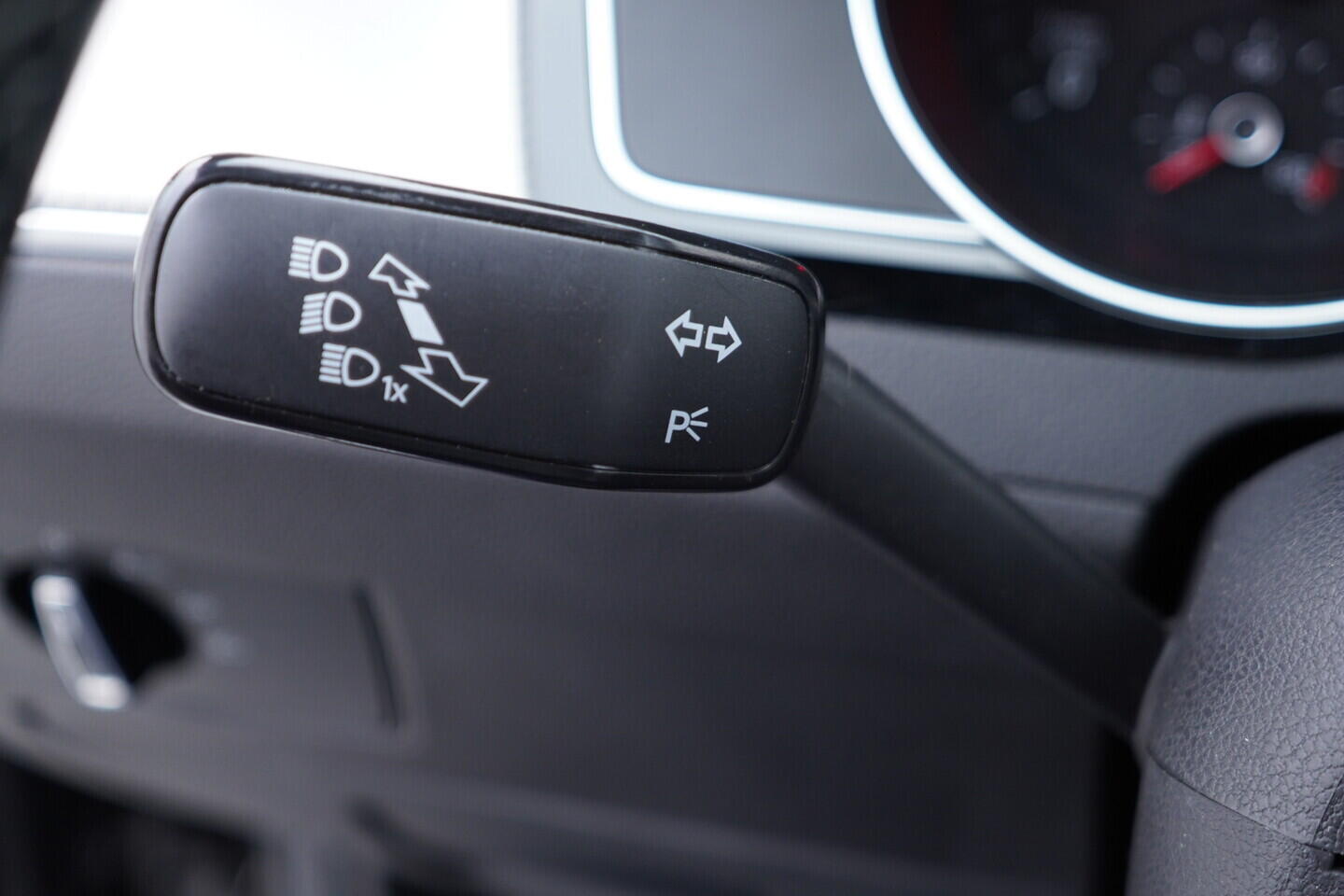 OV190V10983_25.webp_PASSAT  2.0 TDI 140 kW automat