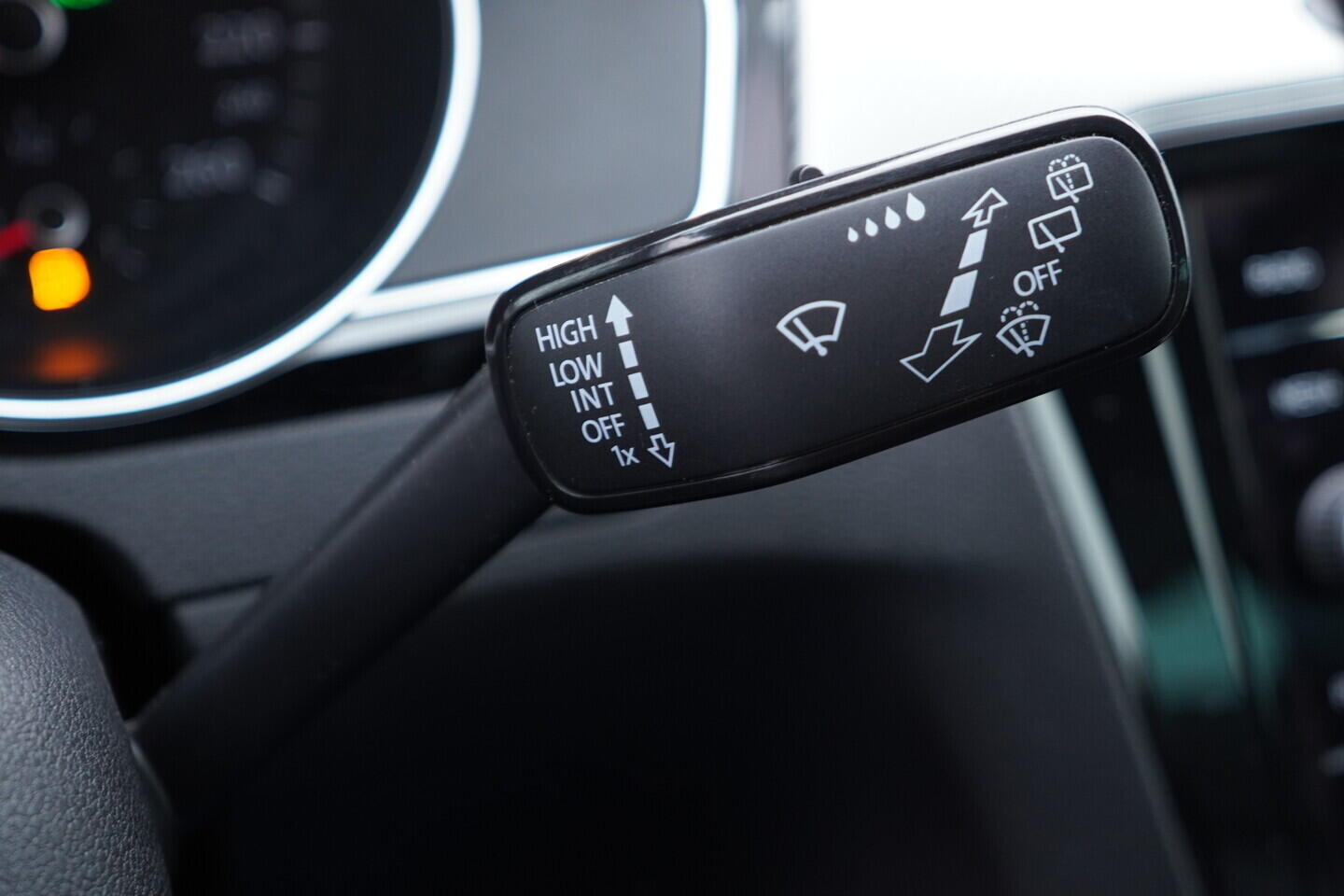 OV190V10983_26.webp_PASSAT  2.0 TDI 140 kW automat