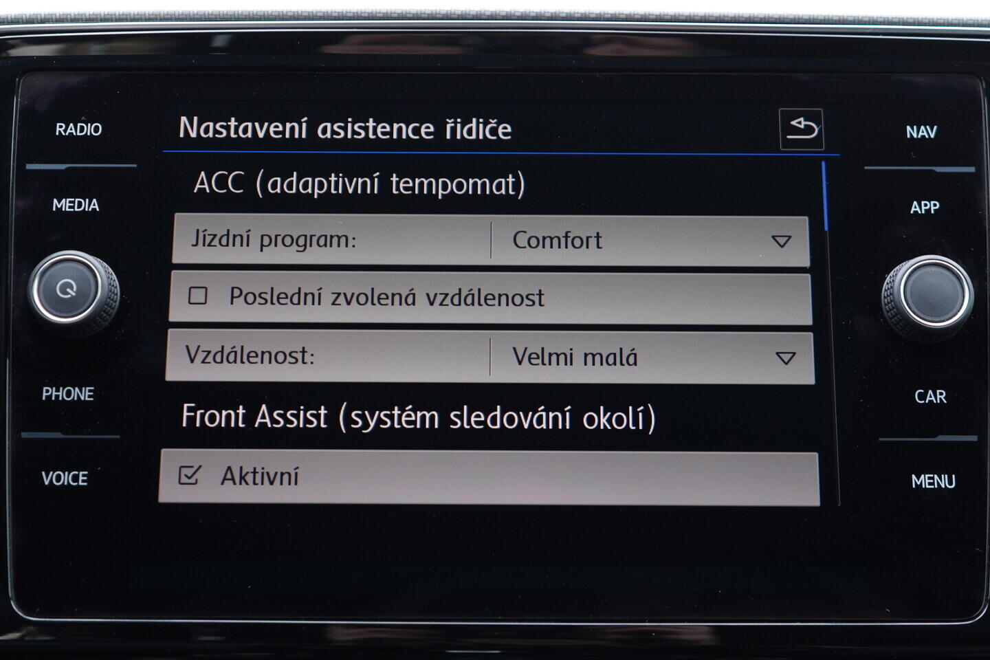 OV190V10983_30.webp_PASSAT  2.0 TDI 140 kW automat