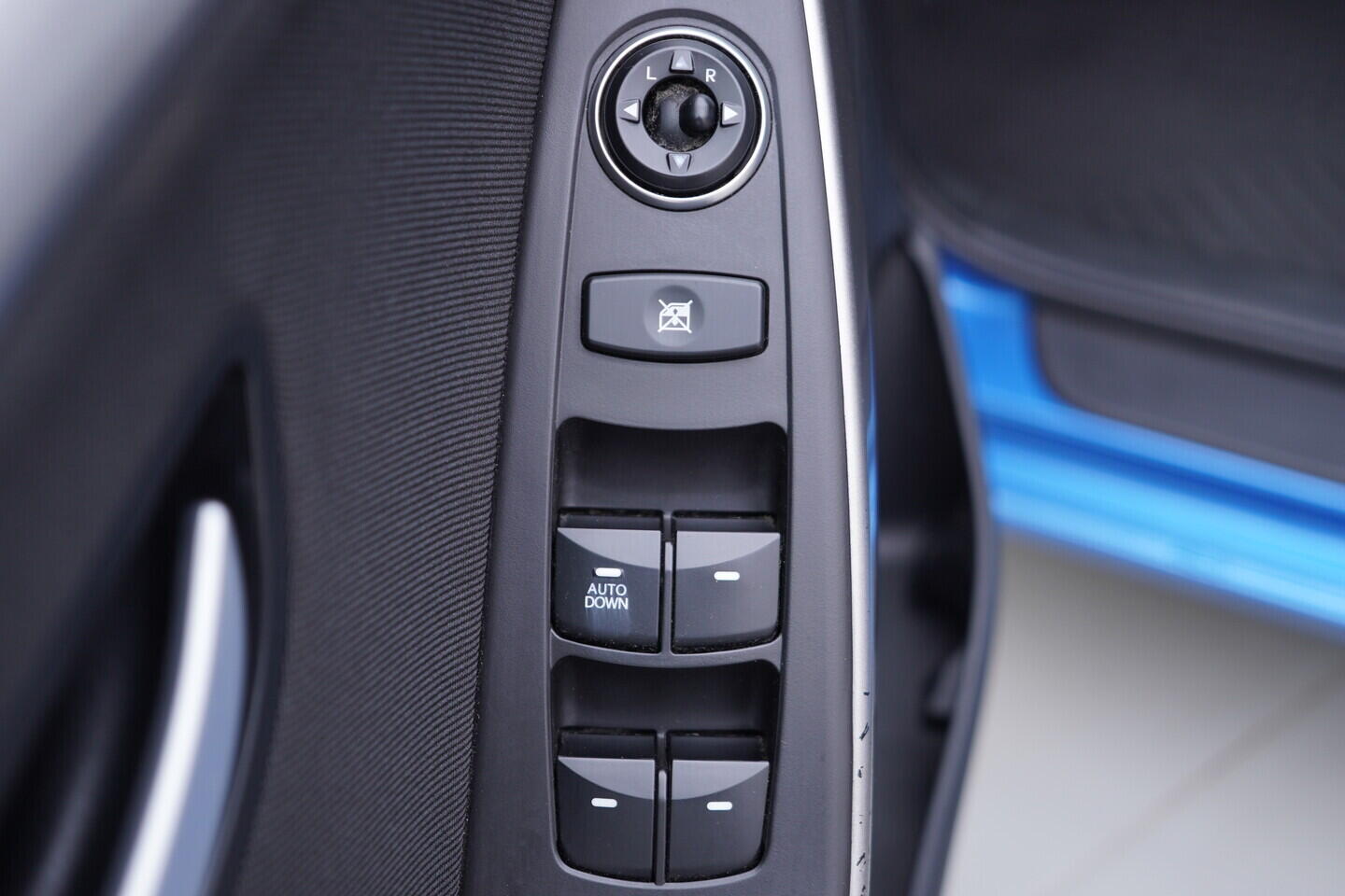 OV190V10984_20.webp_I30  1.6 DOHC 16V 88 kW manuál