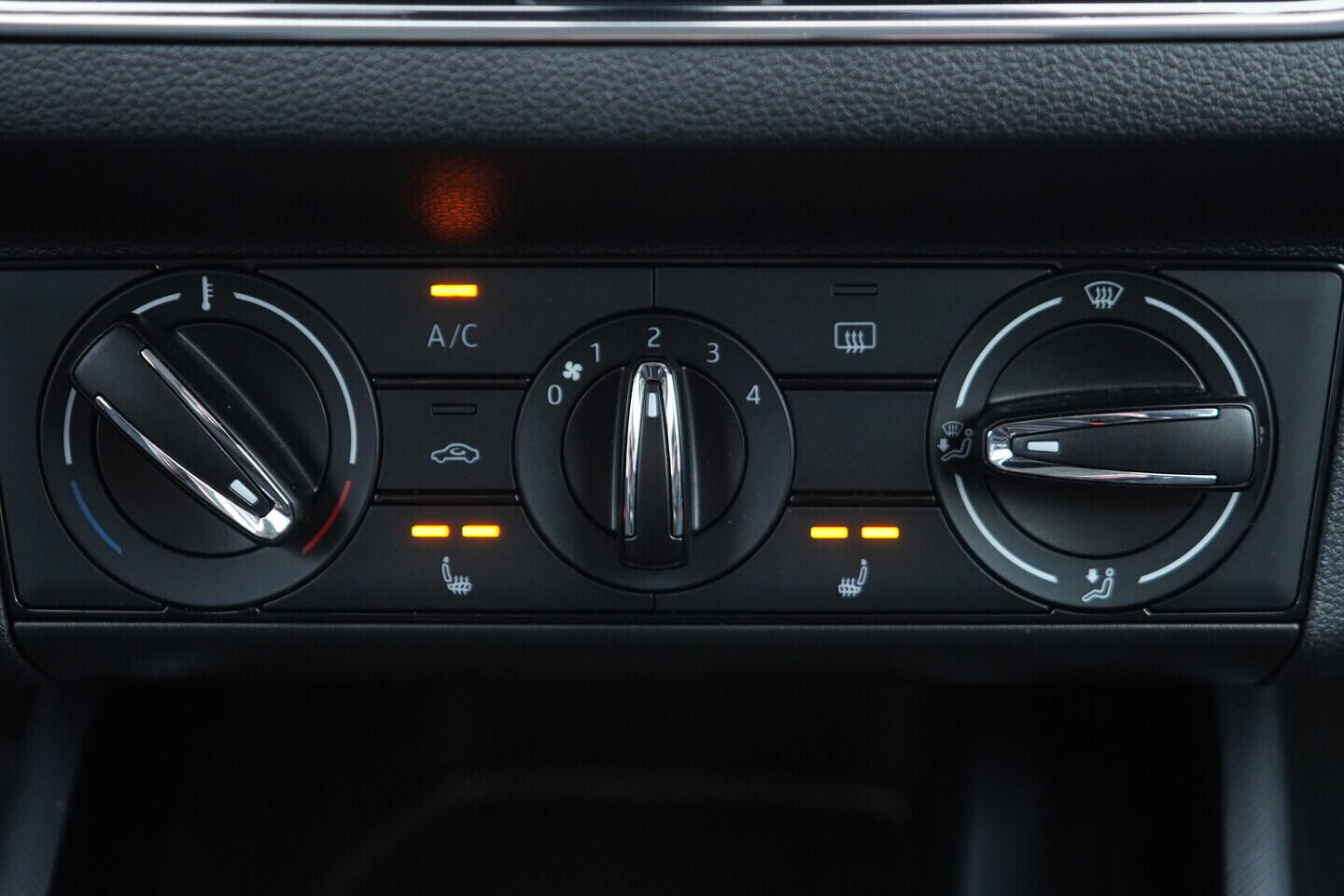 OV190V10985_30.webp_KAMIQ Ambition 1.5 TSI 110 kW manuál