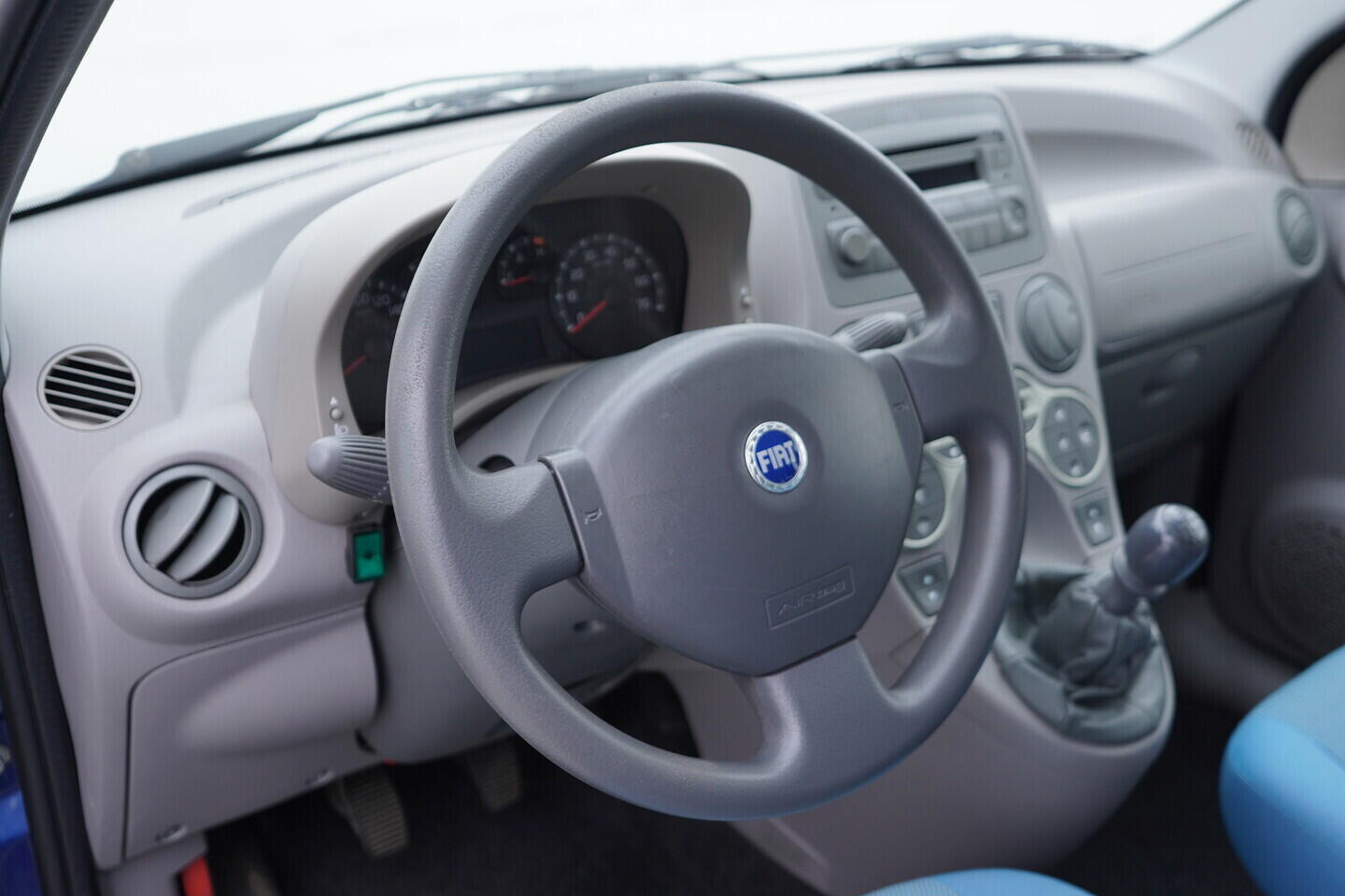 OV190V10986_20.webp_PANDA  1.2 i 44 kW manuál