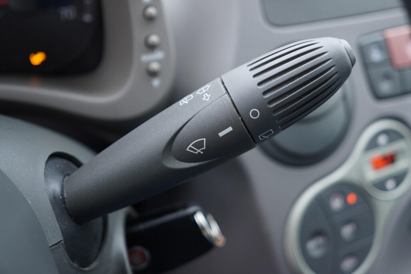 OV190V10986_23.webp_PANDA  1.2 i 44 kW manuál