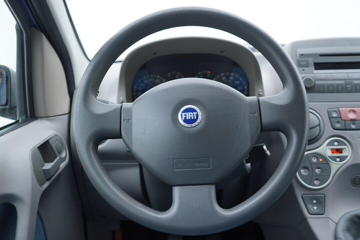 OV190V10986_25.webp_PANDA  1.2 i 44 kW manuál