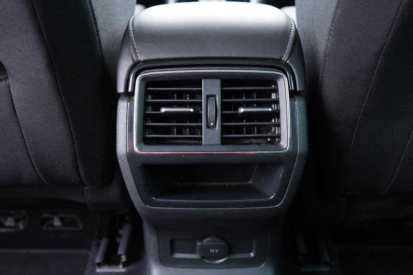 OV190V10989_36.webp_KAROQ Style 1.5 TSI 110 kW automat