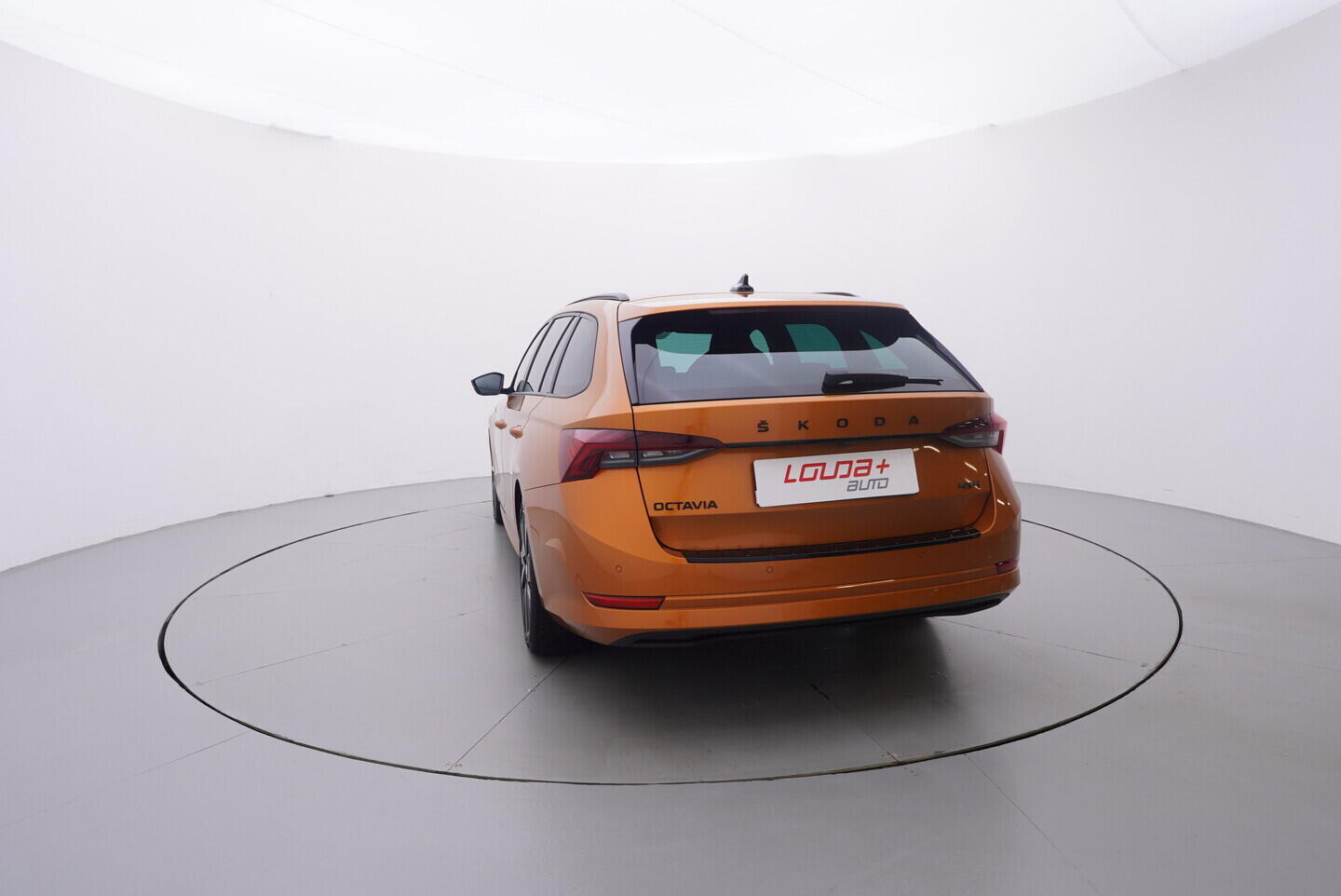 OV190V10990_13.webp_OCTAVIA  2.0 TSI 140 kW automat