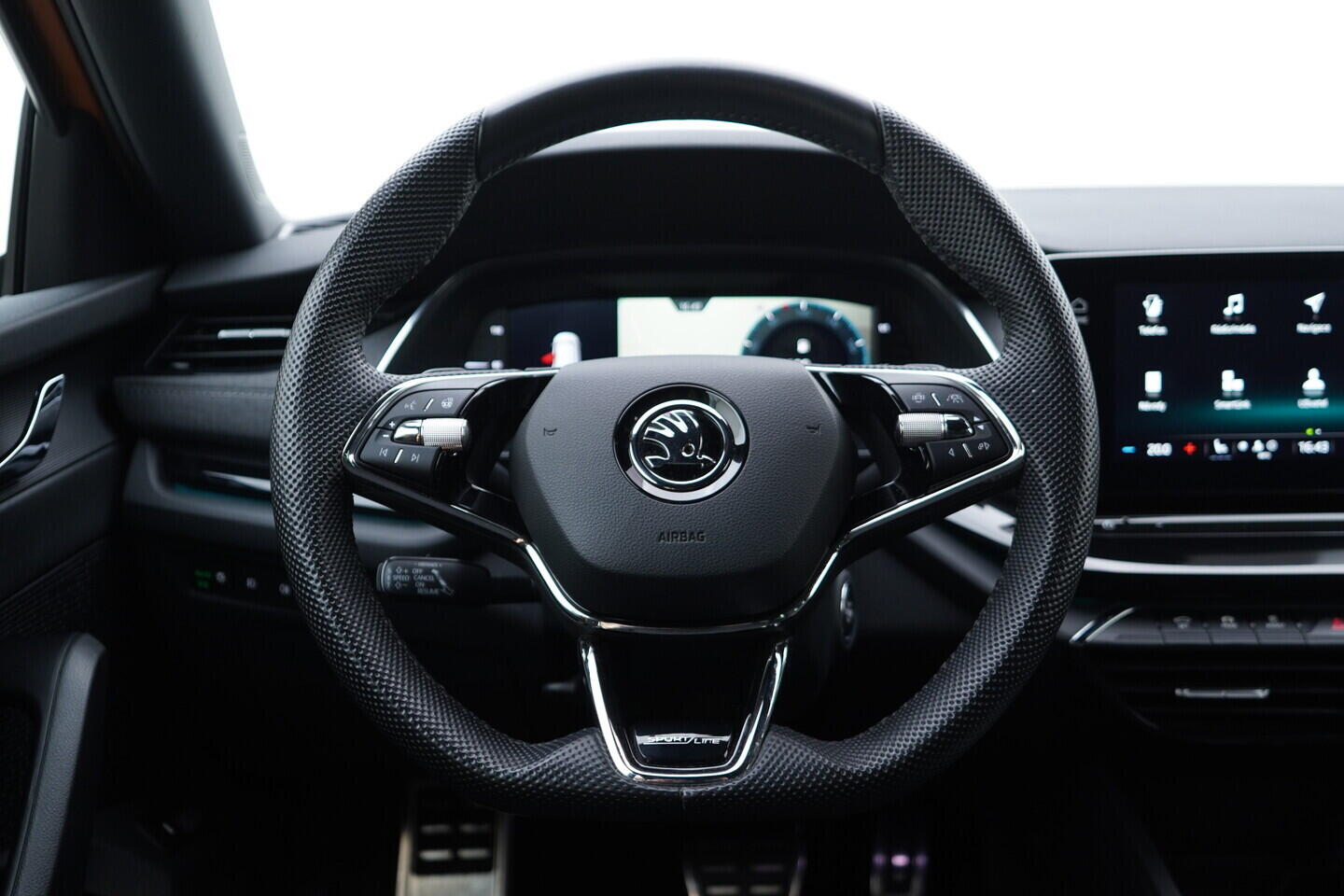 OV190V10990_28.webp_OCTAVIA  2.0 TSI 140 kW automat