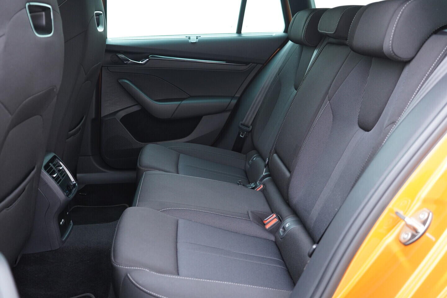 OV190V10990_39.webp_OCTAVIA  2.0 TSI 140 kW automat