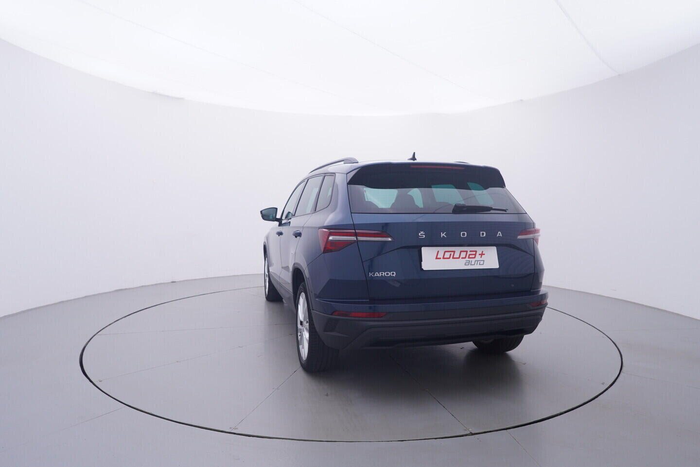 OV190V10991_13.webp_KAROQ Style Plus 2.0 TSI 110 kW manuál