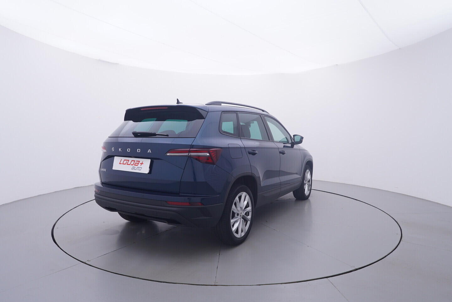 OV190V10991_14.webp_KAROQ Style Plus 2.0 TSI 110 kW manuál
