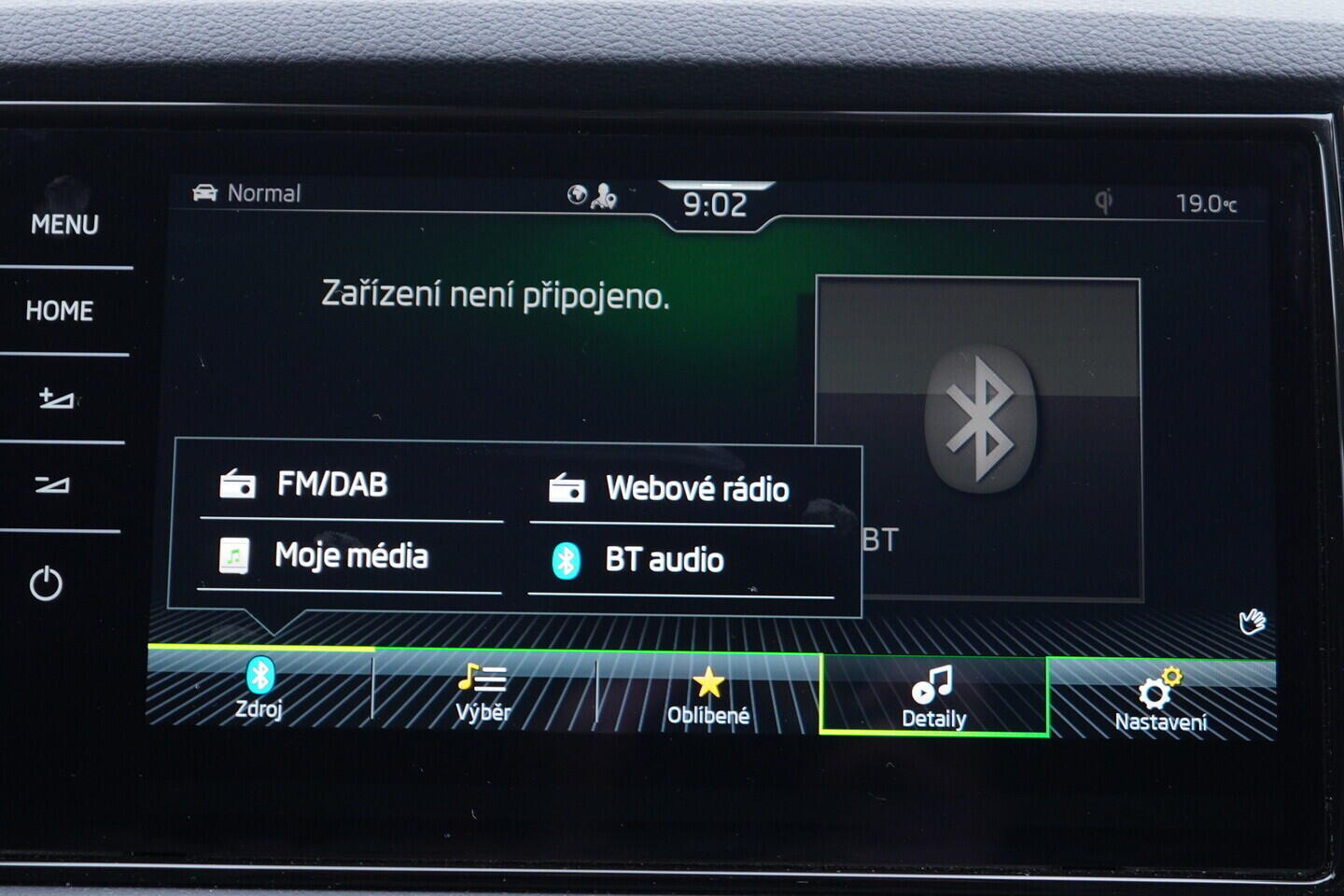 OV190V10991_30.webp_KAROQ Style Plus 2.0 TSI 110 kW manuál
