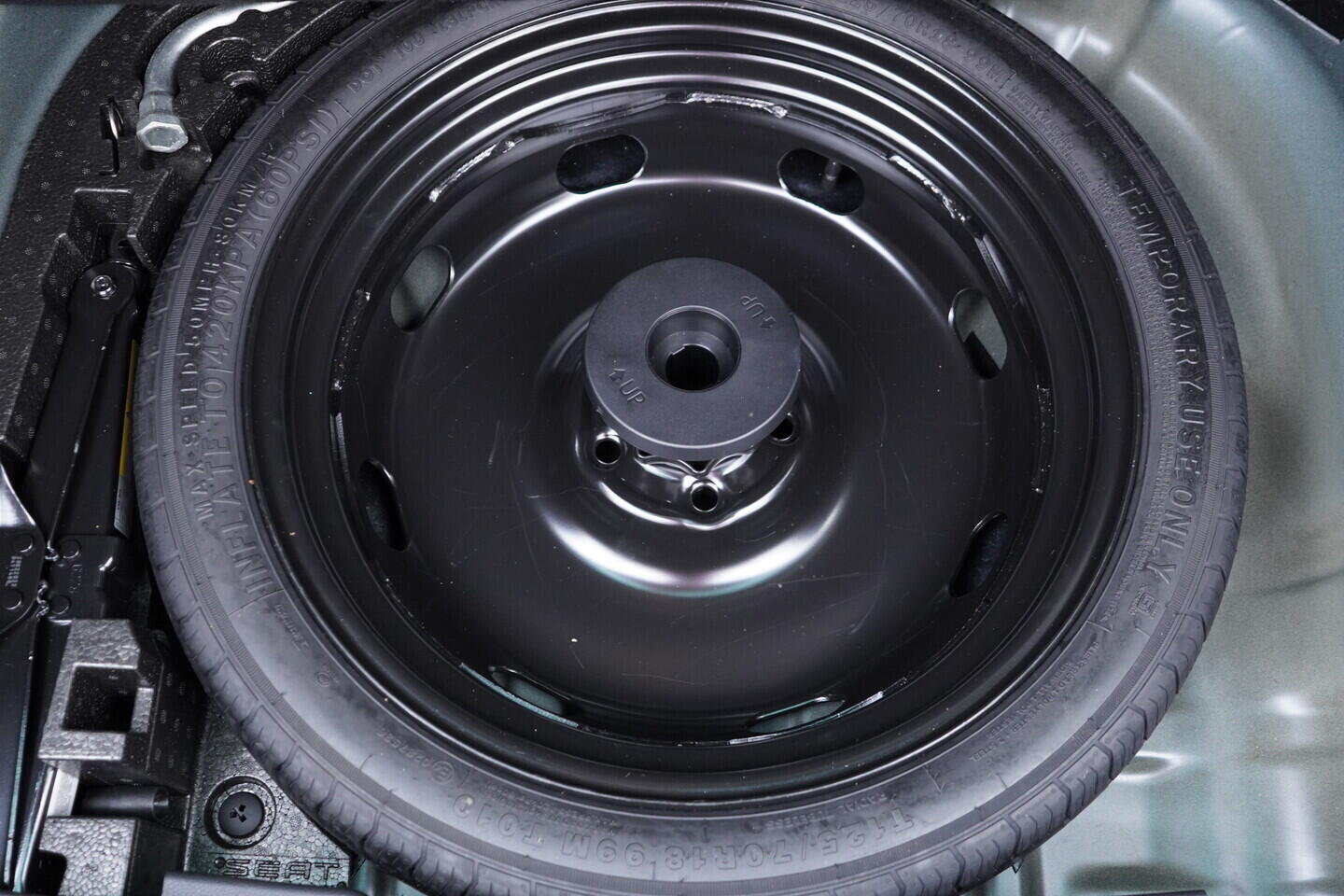 OV190V10991_41.webp_KAROQ Style Plus 2.0 TSI 110 kW manuál