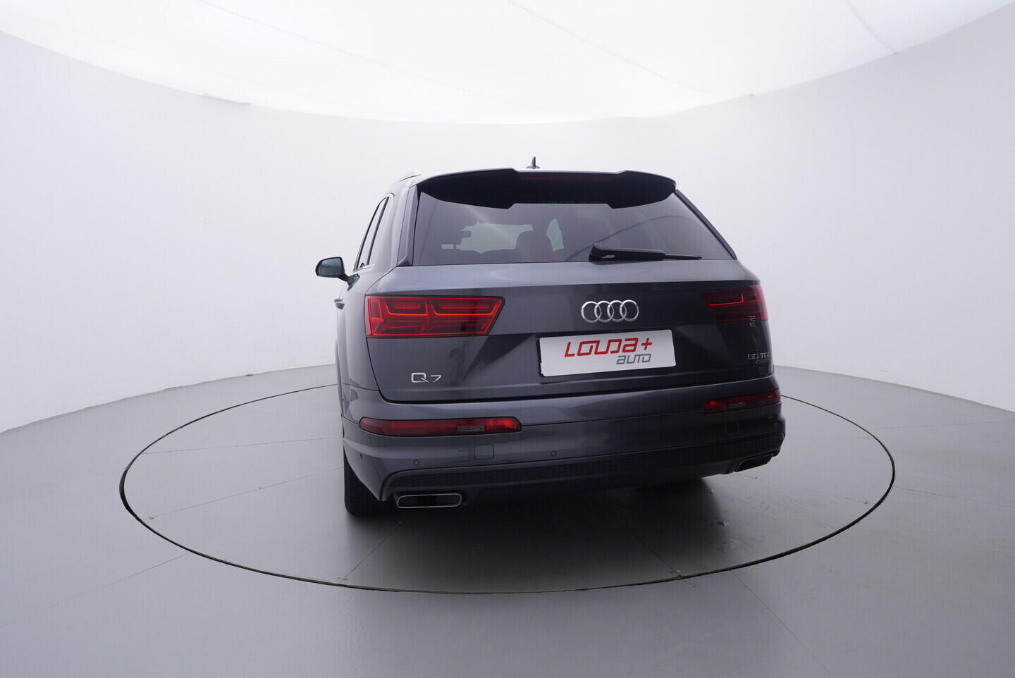 OV190V10992_13.webp_Q7 S-Line 3.0 TDI 210 kW automat, DPH