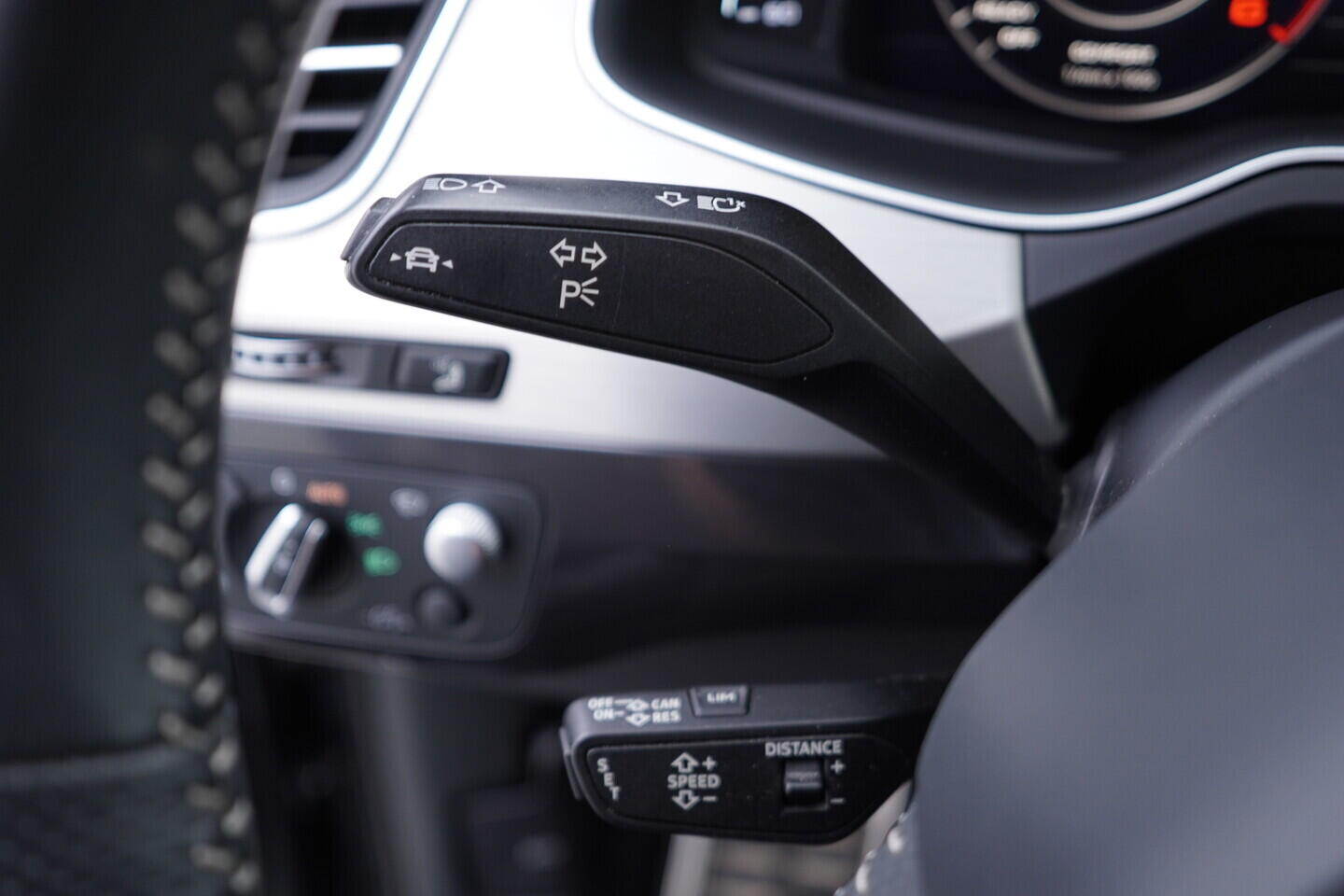 OV190V10992_25.webp_Q7 S-Line 3.0 TDI 210 kW automat, DPH