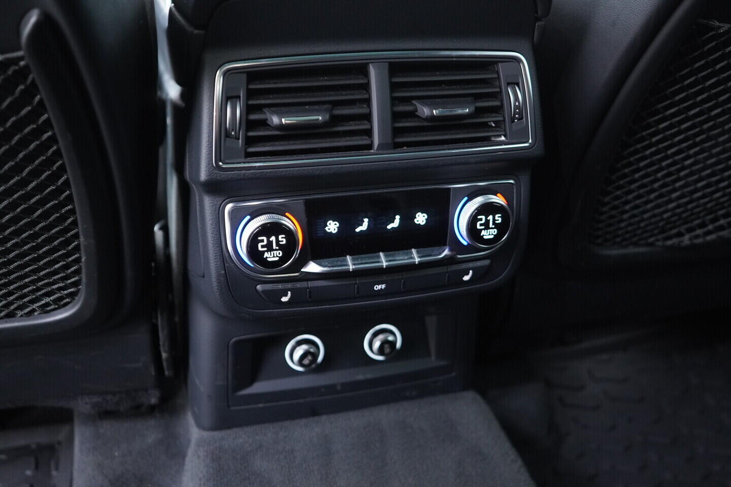 OV190V10992_41.webp_Q7 S-Line 3.0 TDI 210 kW automat, DPH