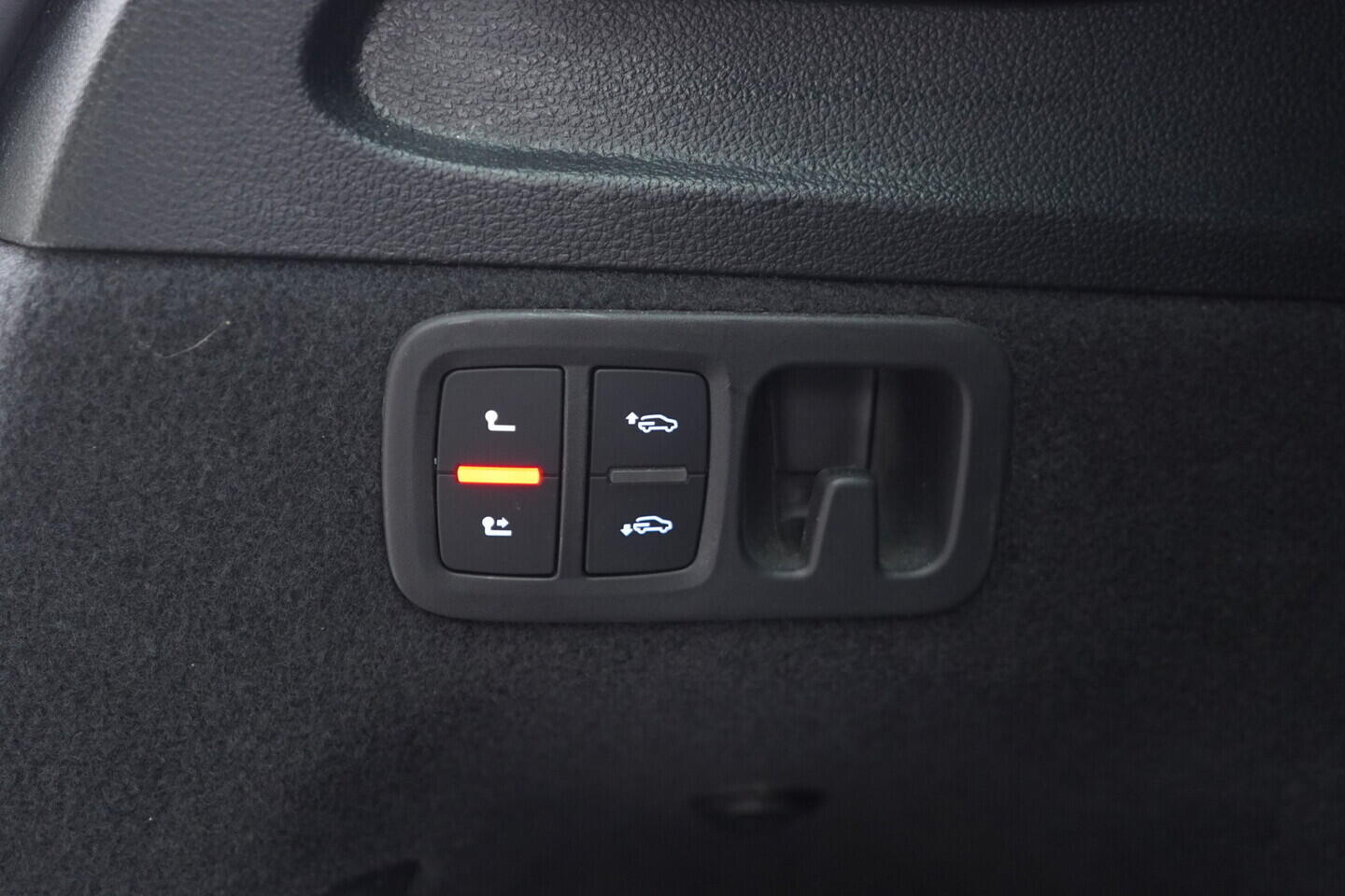 OV190V10992_43.webp_Q7 S-Line 3.0 TDI 210 kW automat, DPH