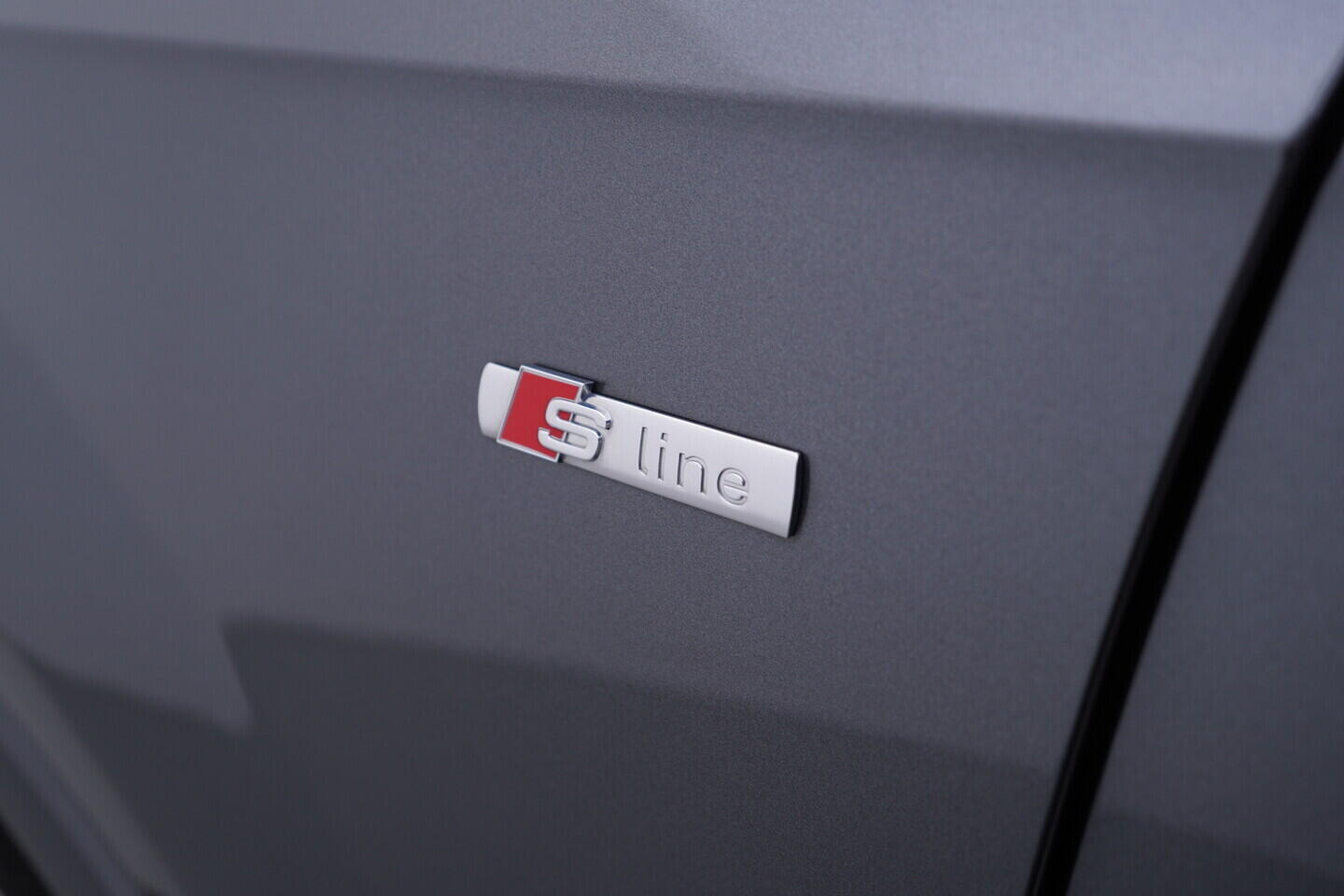 OV190V10992_46.webp_Q7 S-Line 3.0 TDI 210 kW automat, DPH