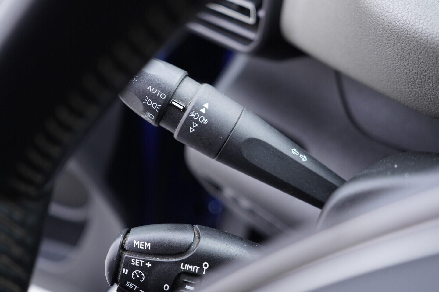 OV190V10994_23.webp_RIFTER  1.5 . 75 kW manuál, DPH