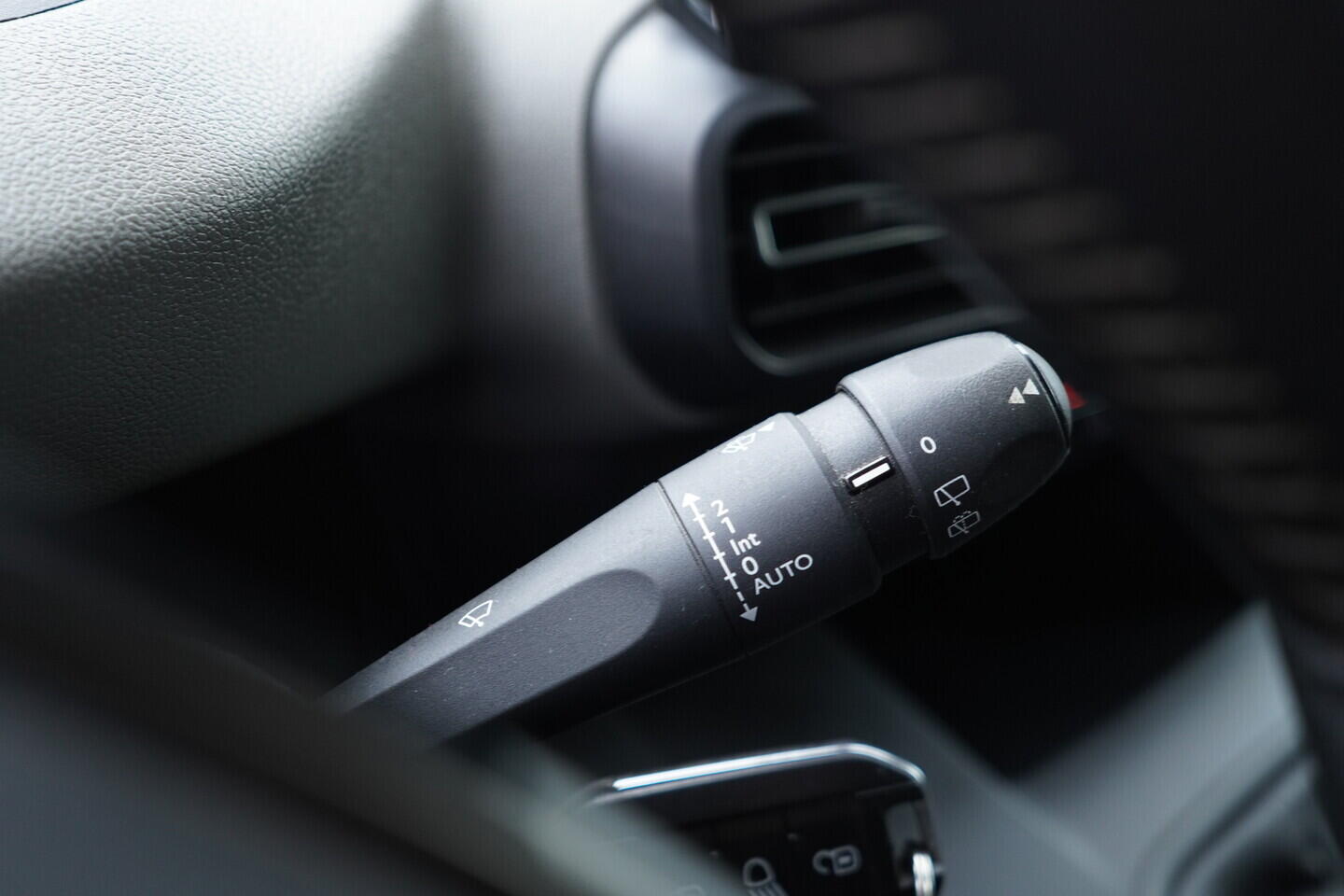 OV190V10994_24.webp_RIFTER  1.5 . 75 kW manuál, DPH