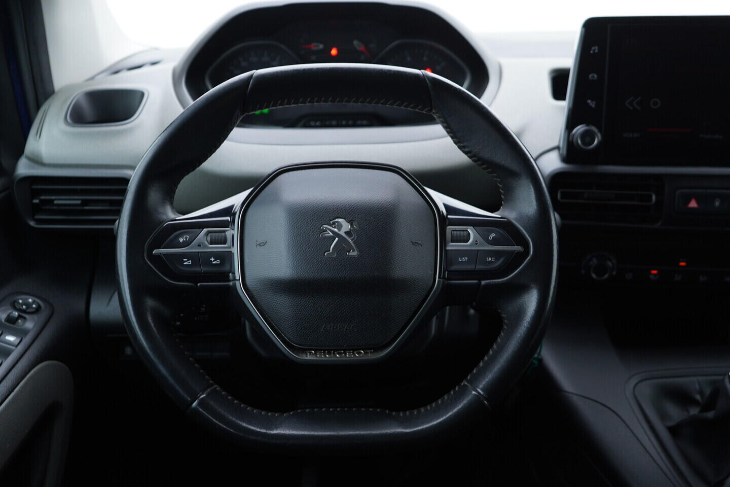 OV190V10994_28.webp_RIFTER  1.5 . 75 kW manuál, DPH