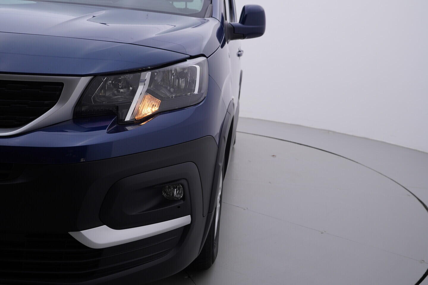 OV190V10994_38.webp_RIFTER  1.5 . 75 kW manuál, DPH